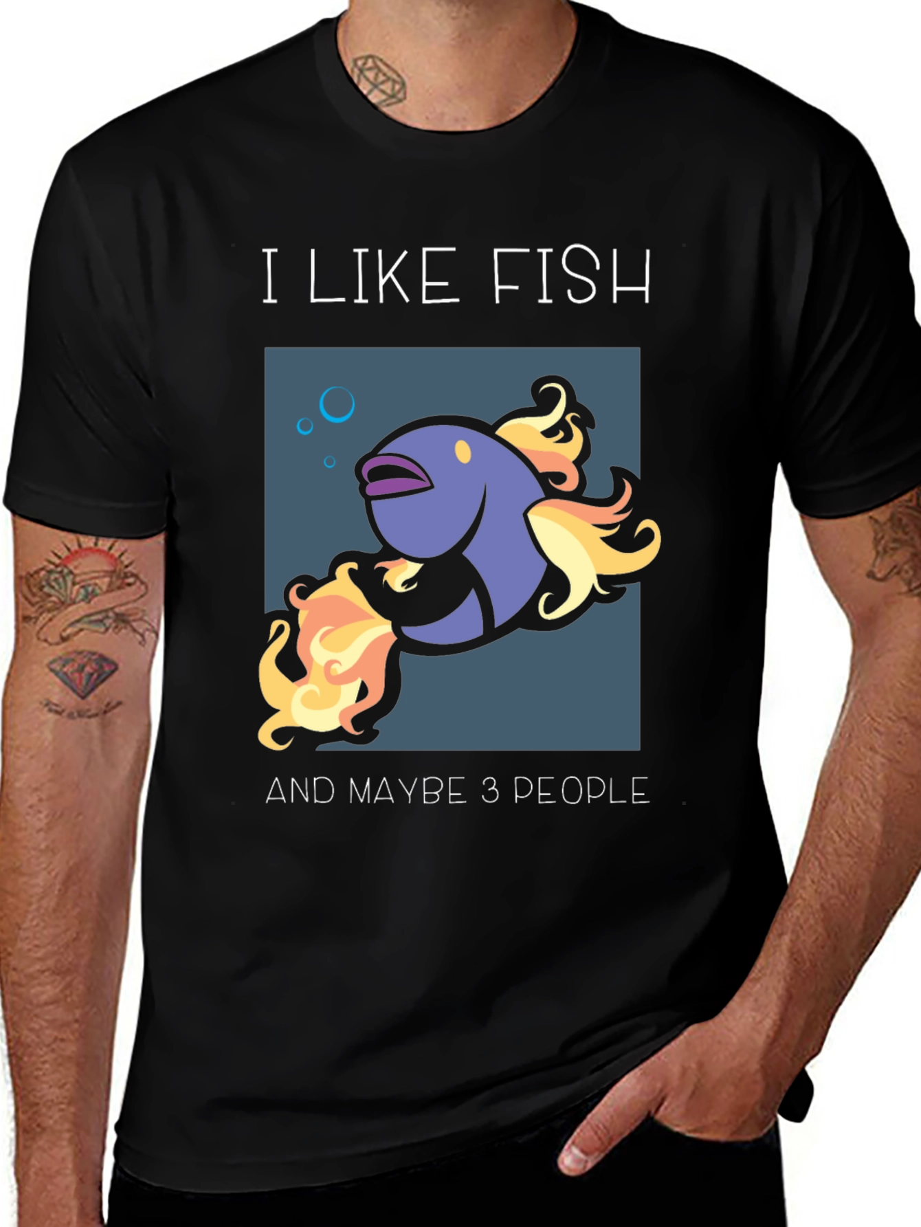 Camiseta Me gustan los peces y quizás 3 personas
