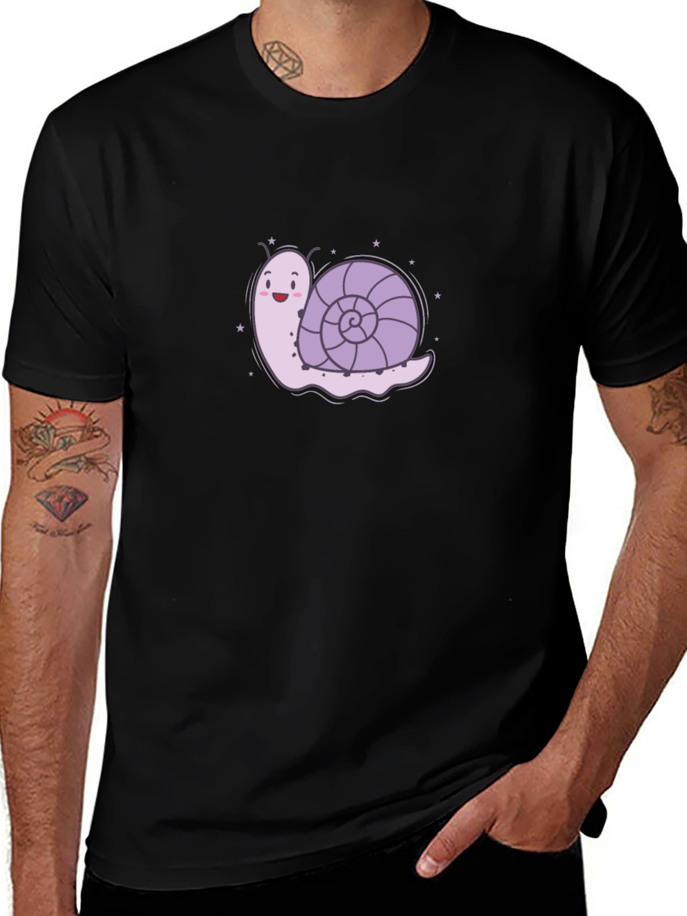 Camiseta Negra con Diseño de Caracol Adorable