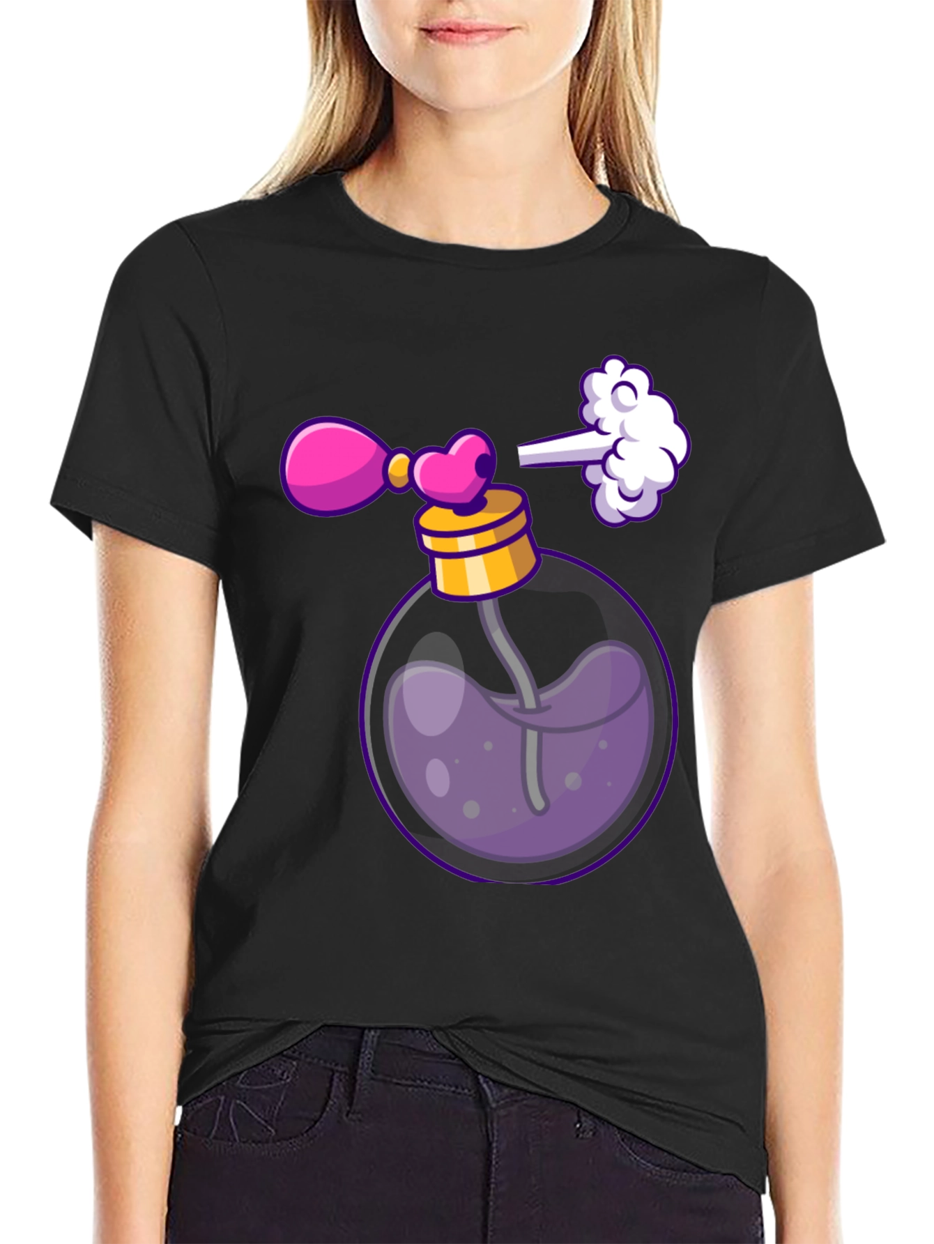 Camiseta Negra con Diseño de Perfume Animado