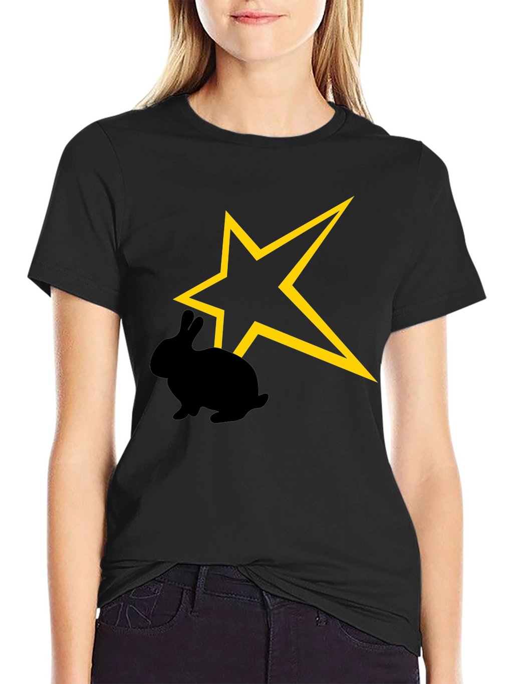 Camiseta Negra con Conejo y Estrella Amarilla