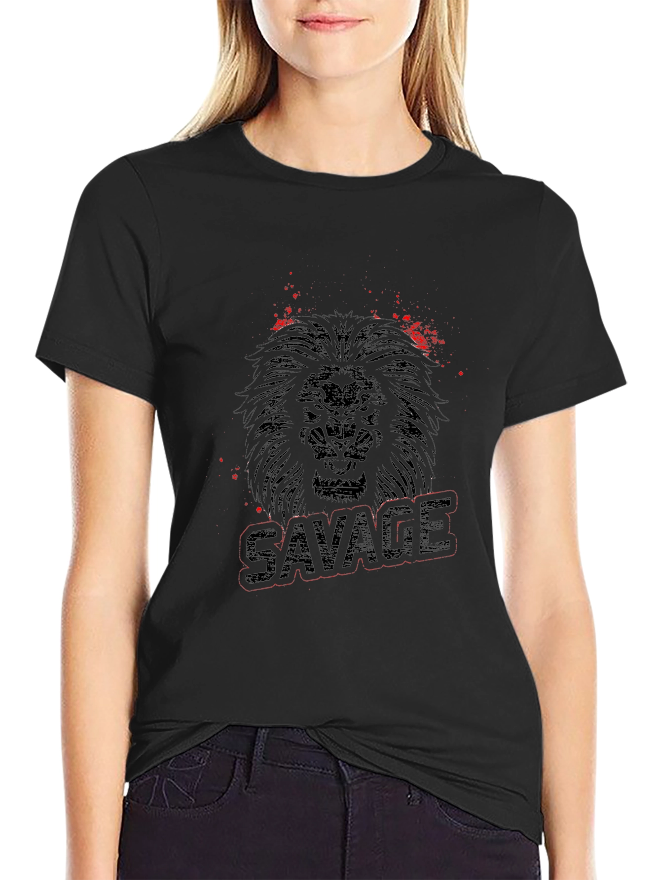 Camiseta Negra con Diseño de León Salvaje