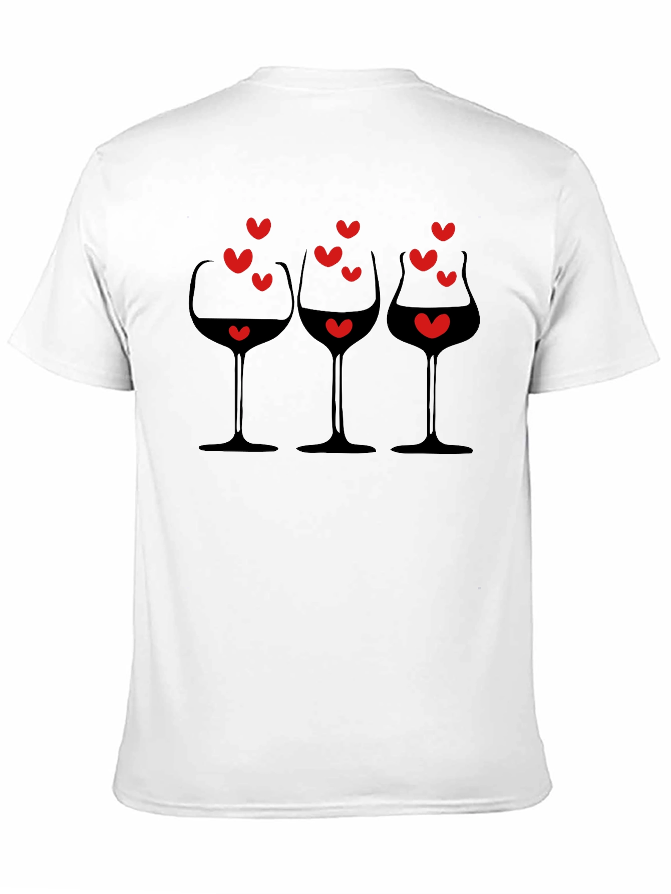Camiseta Negra con Diseño de Copas y Corazones