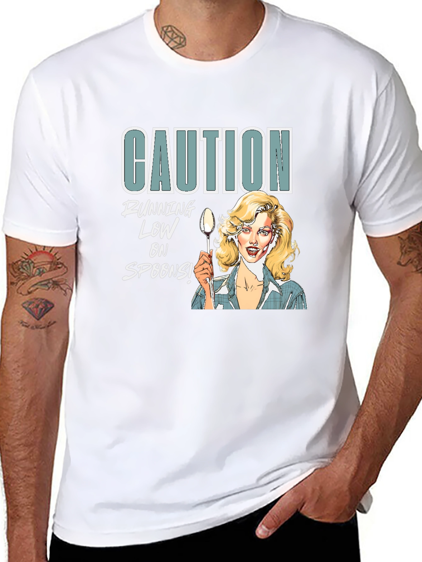 Camiseta Negra Caution Running Low on Spoons