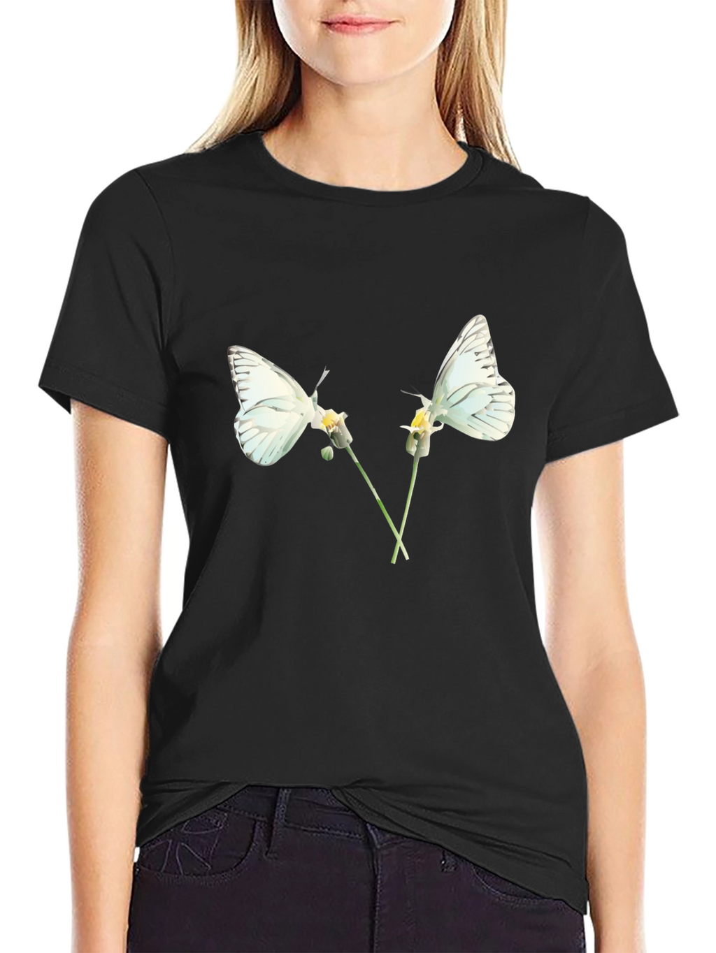 Camiseta Negra con Diseño de Mariposas Blancas