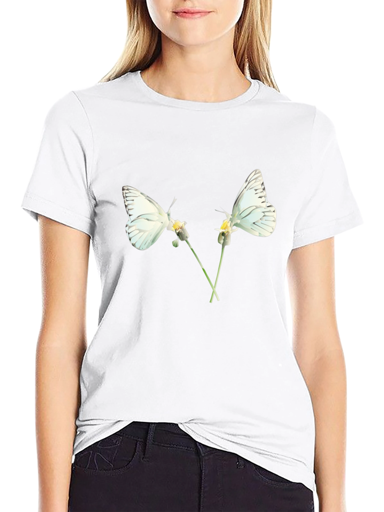 Camiseta Negra con Diseño de Mariposas Blancas