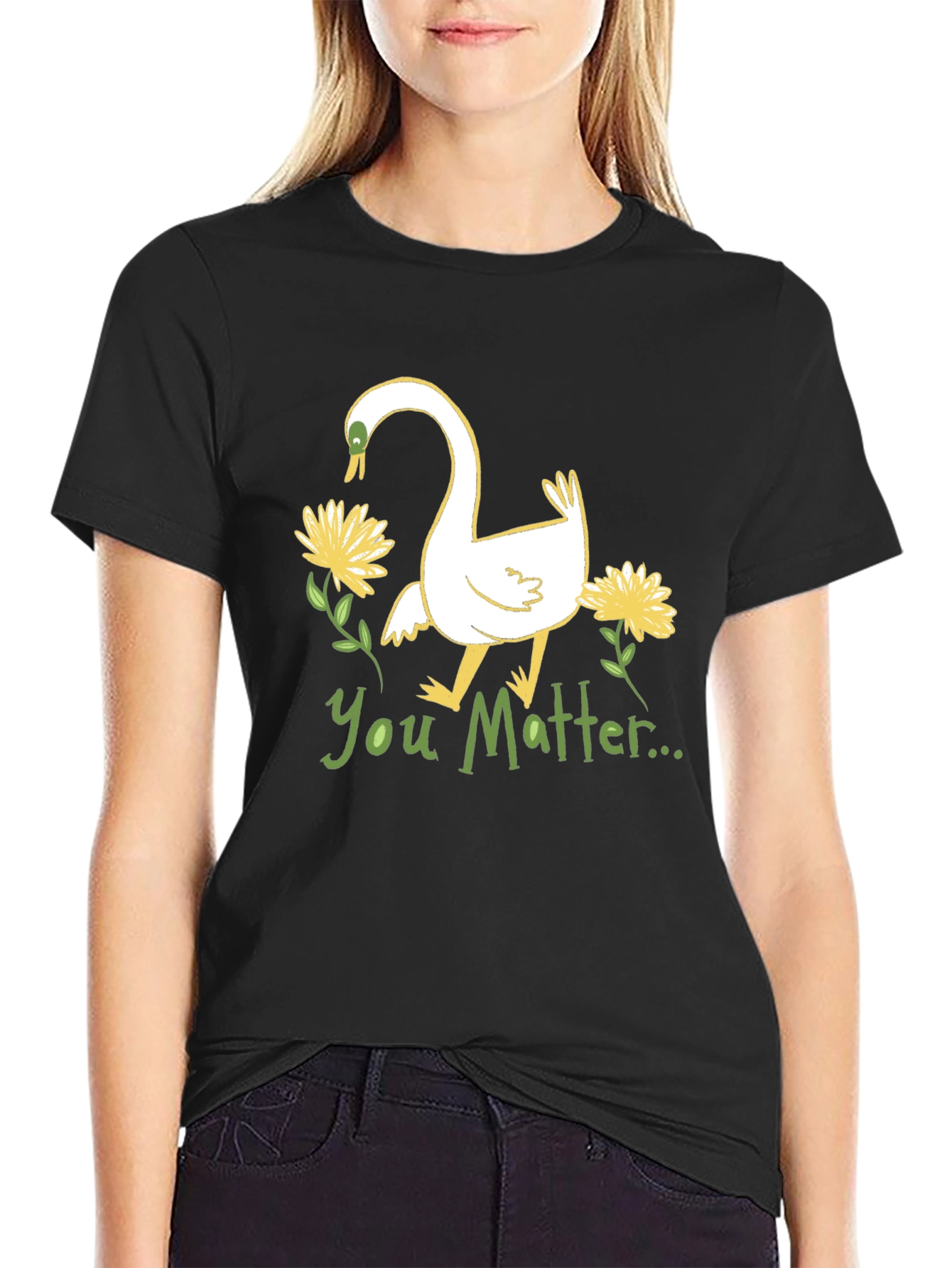 Camiseta Negra con Diseño de Cisne y Flores