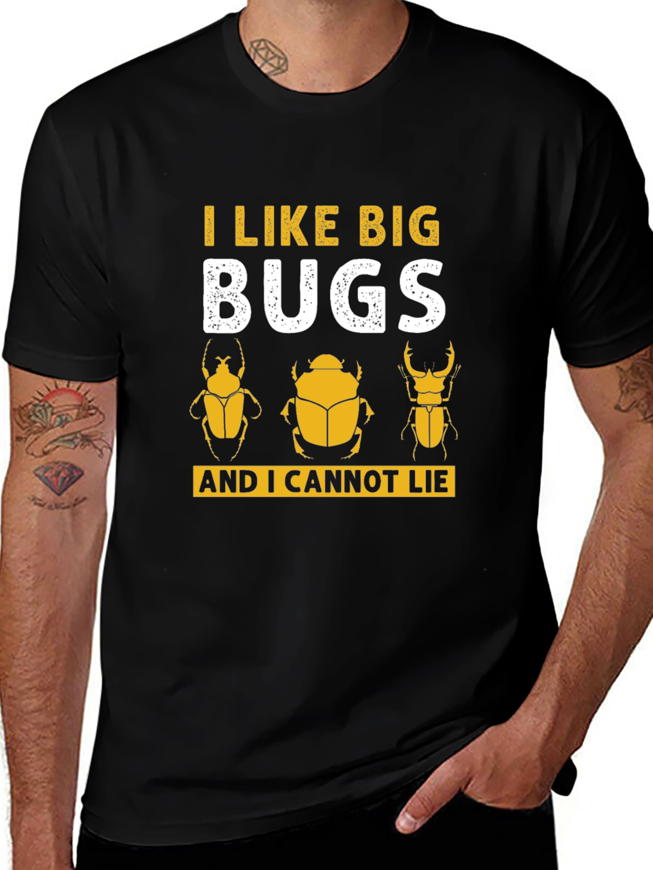 Camiseta Negra con Diseño de Insectos Divertido