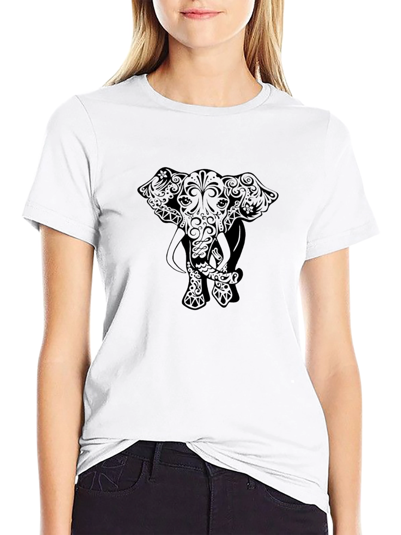 Camiseta Negra con Diseño de Elefante Estilizado