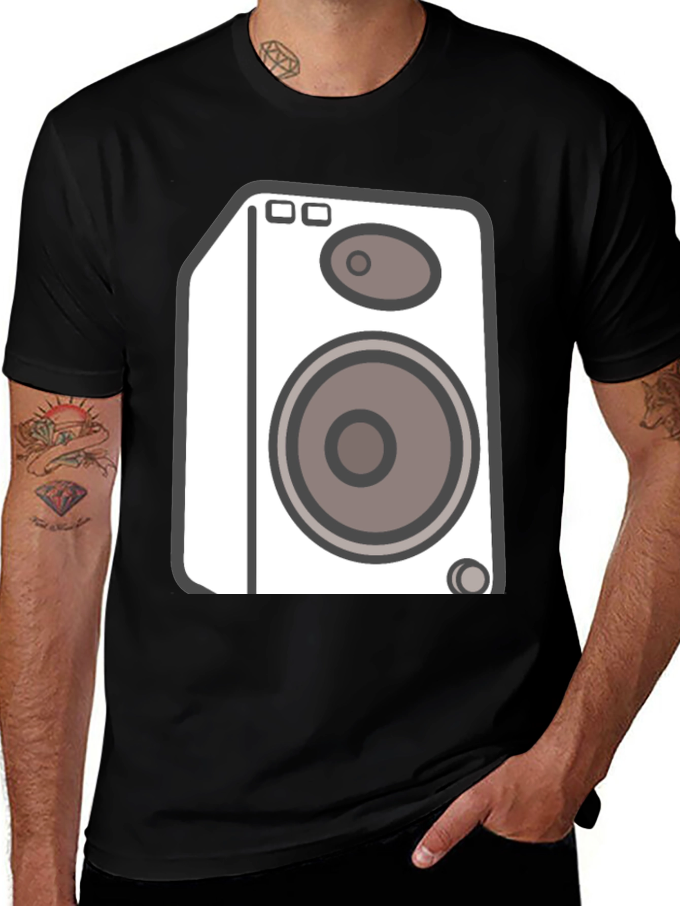 Camiseta Negra con Diseño de Altavoz