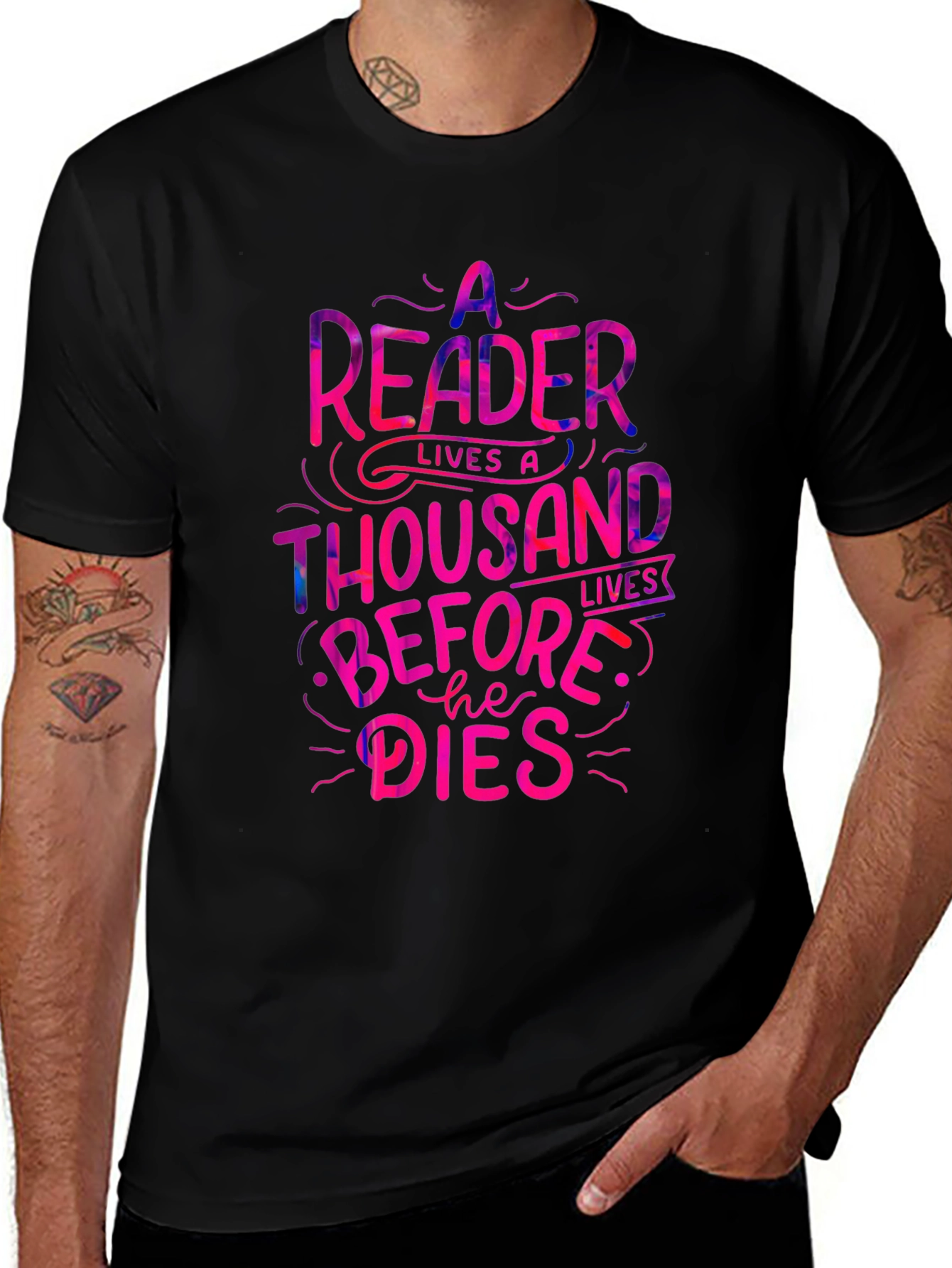 Camiseta Negra A Reader Lives a Thousand Lives