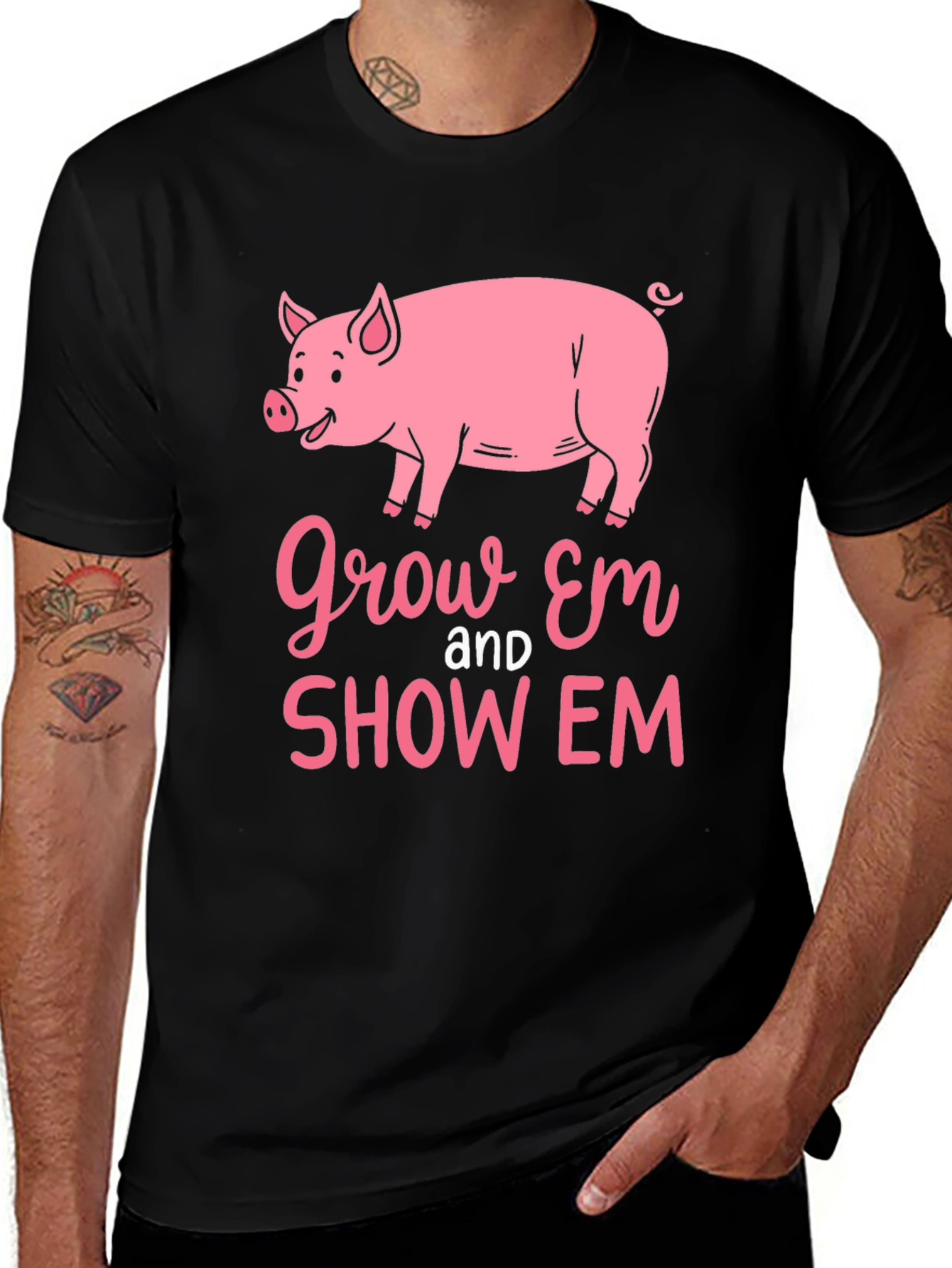 Camiseta Negra con Diseño de Cerdo Grow Em and Show Em
