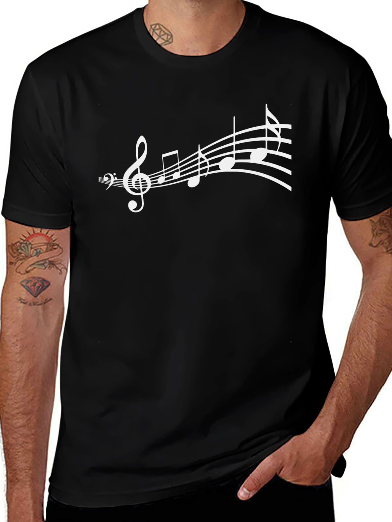 Camiseta Negra con Diseño de Notas Musicales