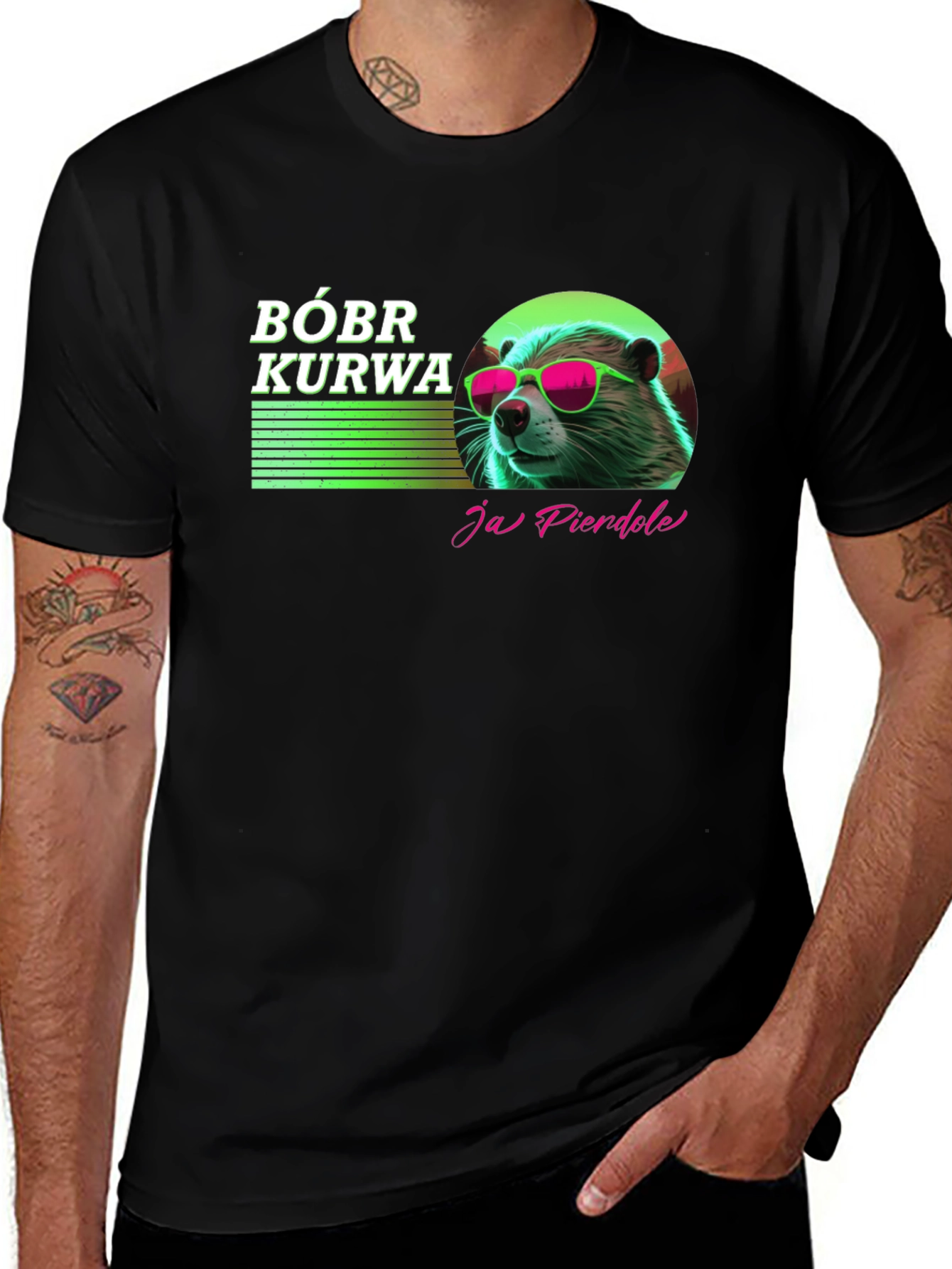 Camiseta Negra Bóbr Kurwa con Diseño Gráfico