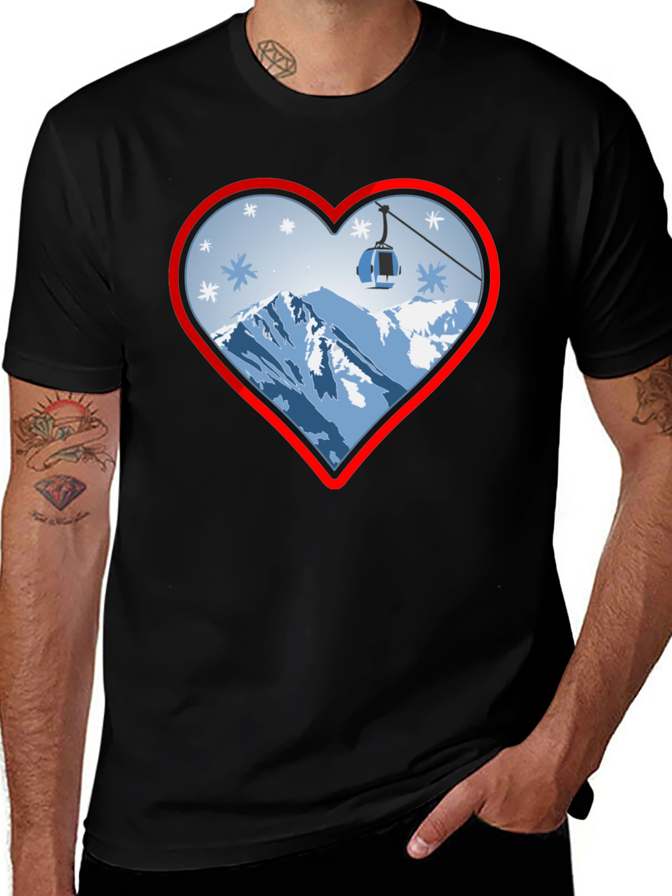 Camiseta Negra con Corazón de Montaña Invernal