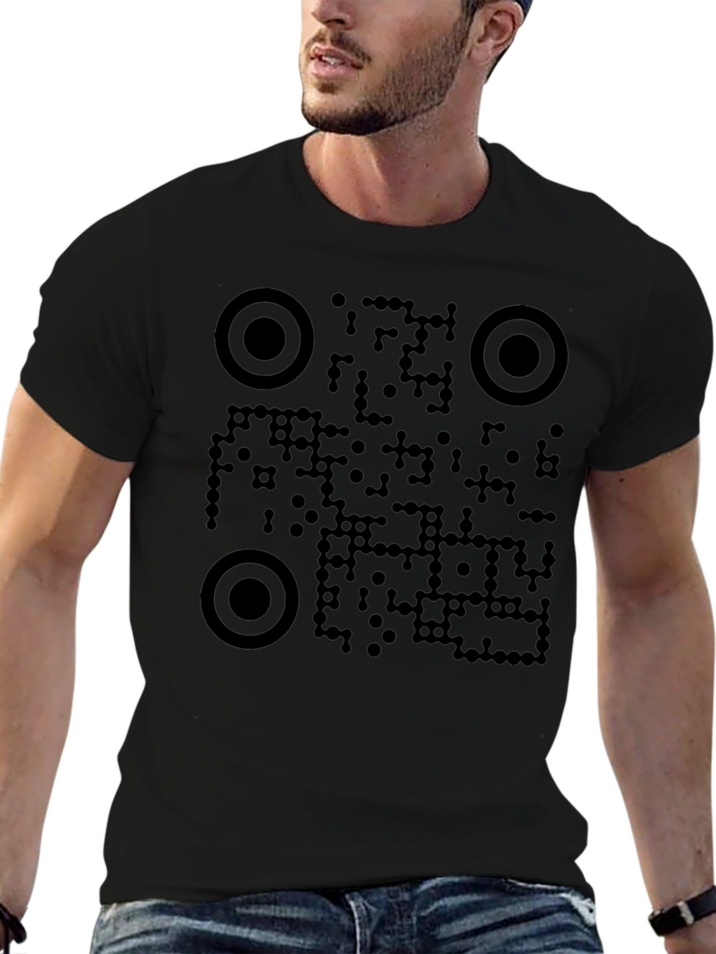Camiseta Negra con Diseño de Código QR