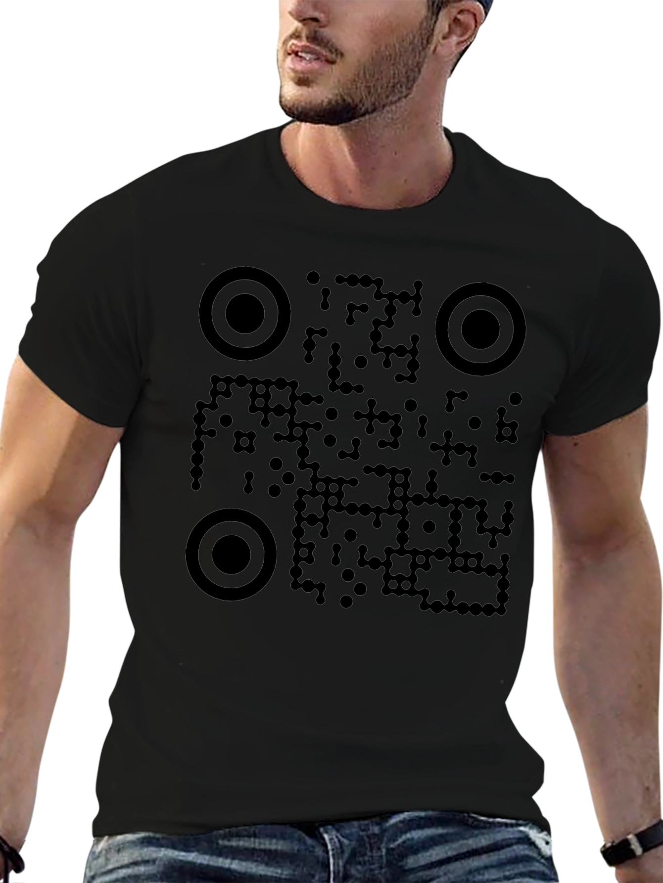 Camiseta Negra con Diseño de Código QR