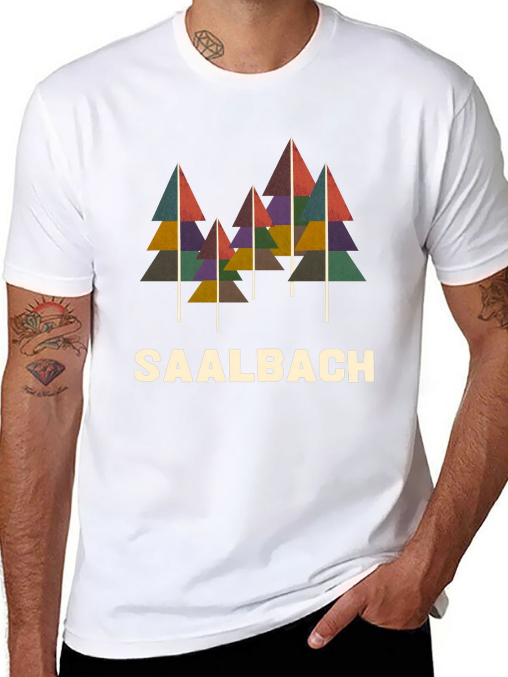 Camiseta Negra con Diseño de Árboles Saalbach