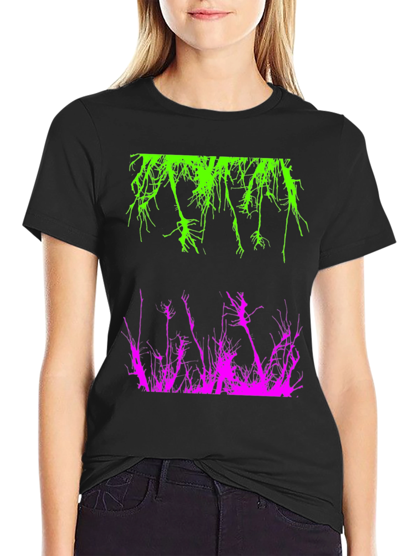 Camiseta Negra con Diseño Abstracto Neón