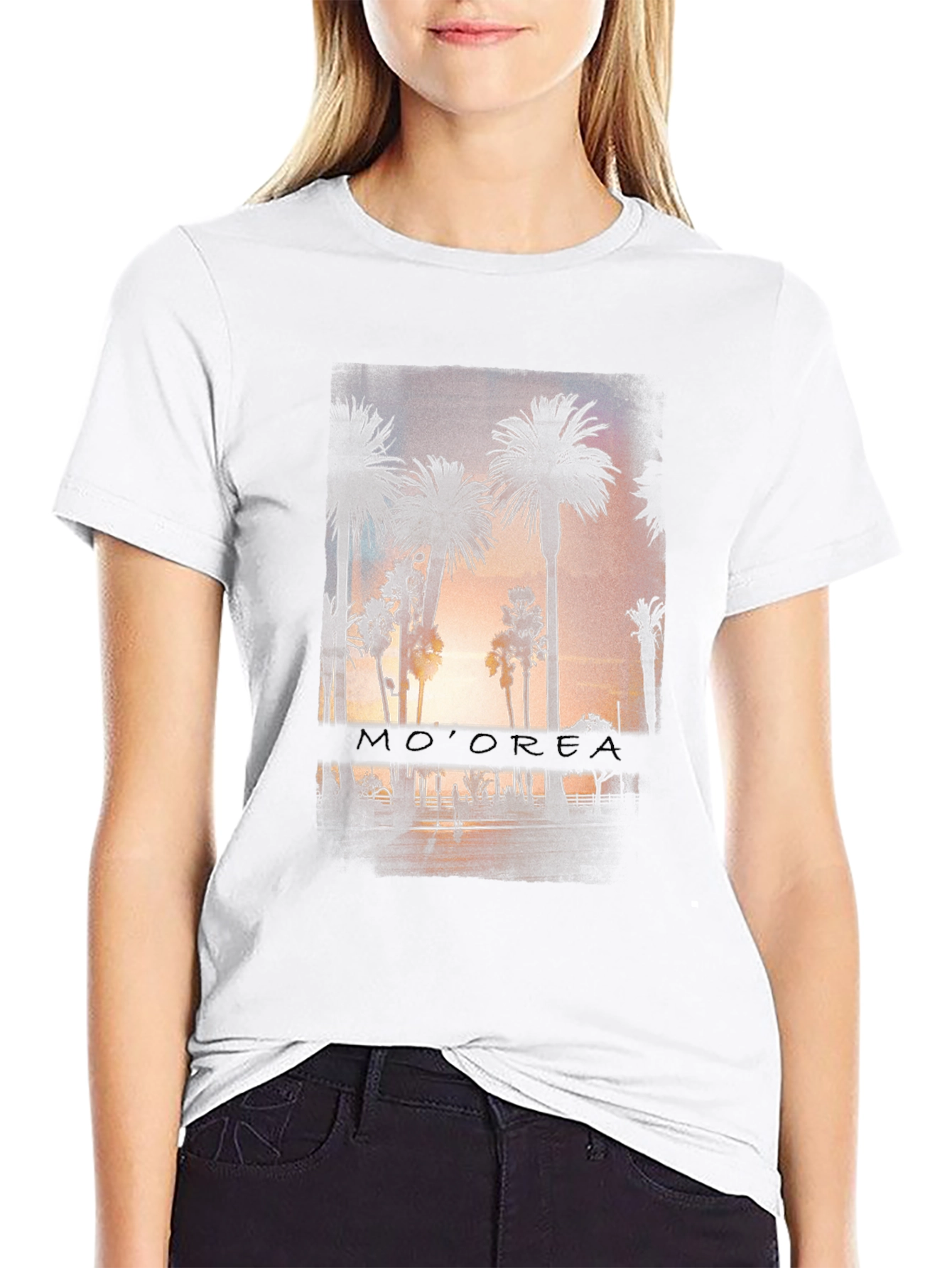 Camiseta Negra con Diseño de Palmeras Tropicales