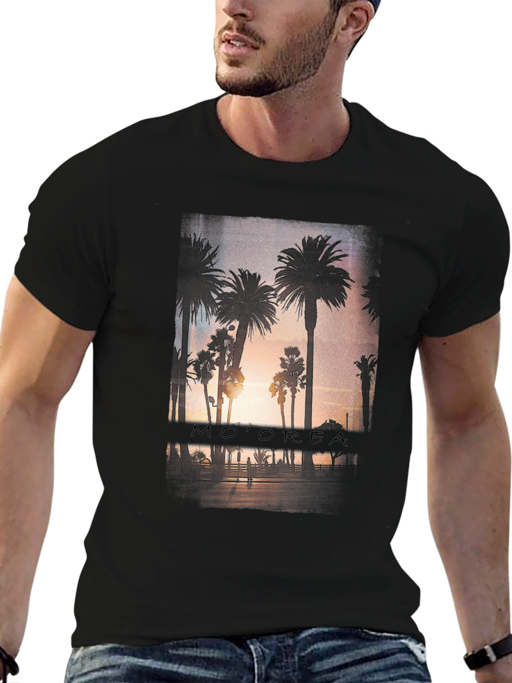 Camiseta Negra con Diseño de Palmeras Tropicales