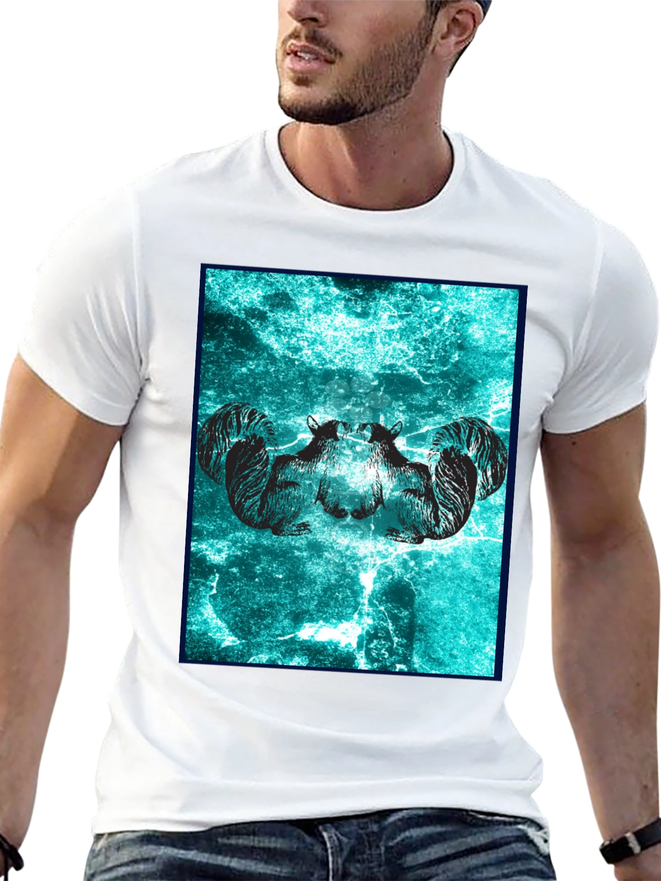 Camiseta Negra con Diseño de Ardillas Abstractas