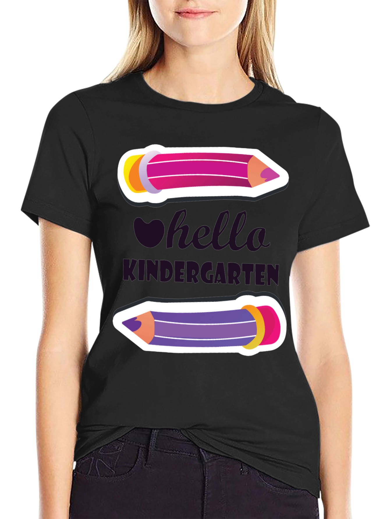 Camiseta Hola Kindergarten con Diseño de Lápices