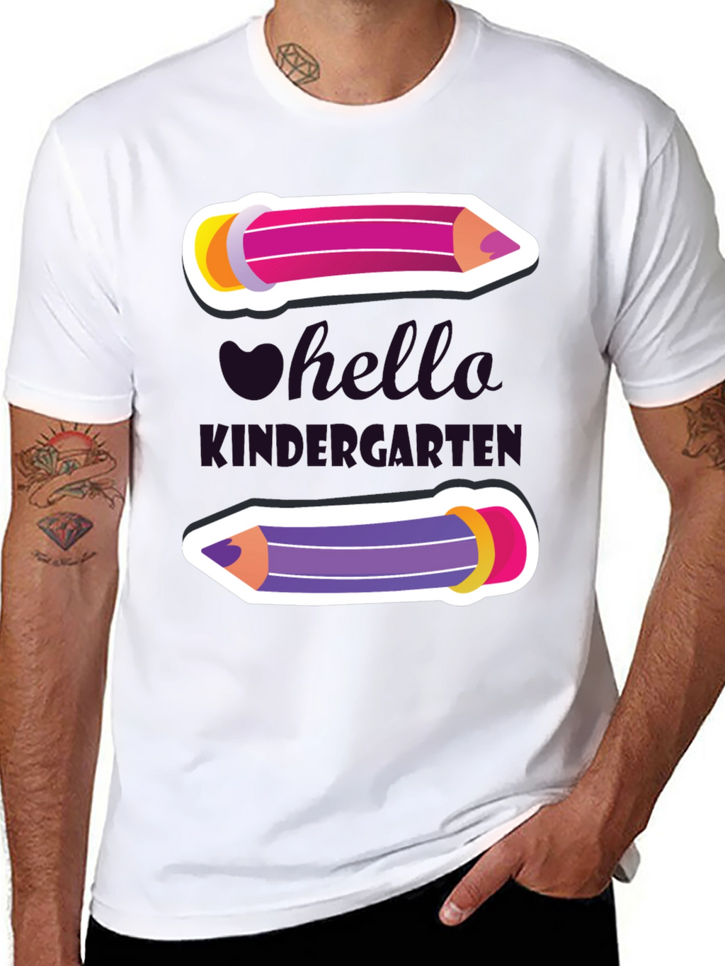 Camiseta Hola Kindergarten con Diseño de Lápices