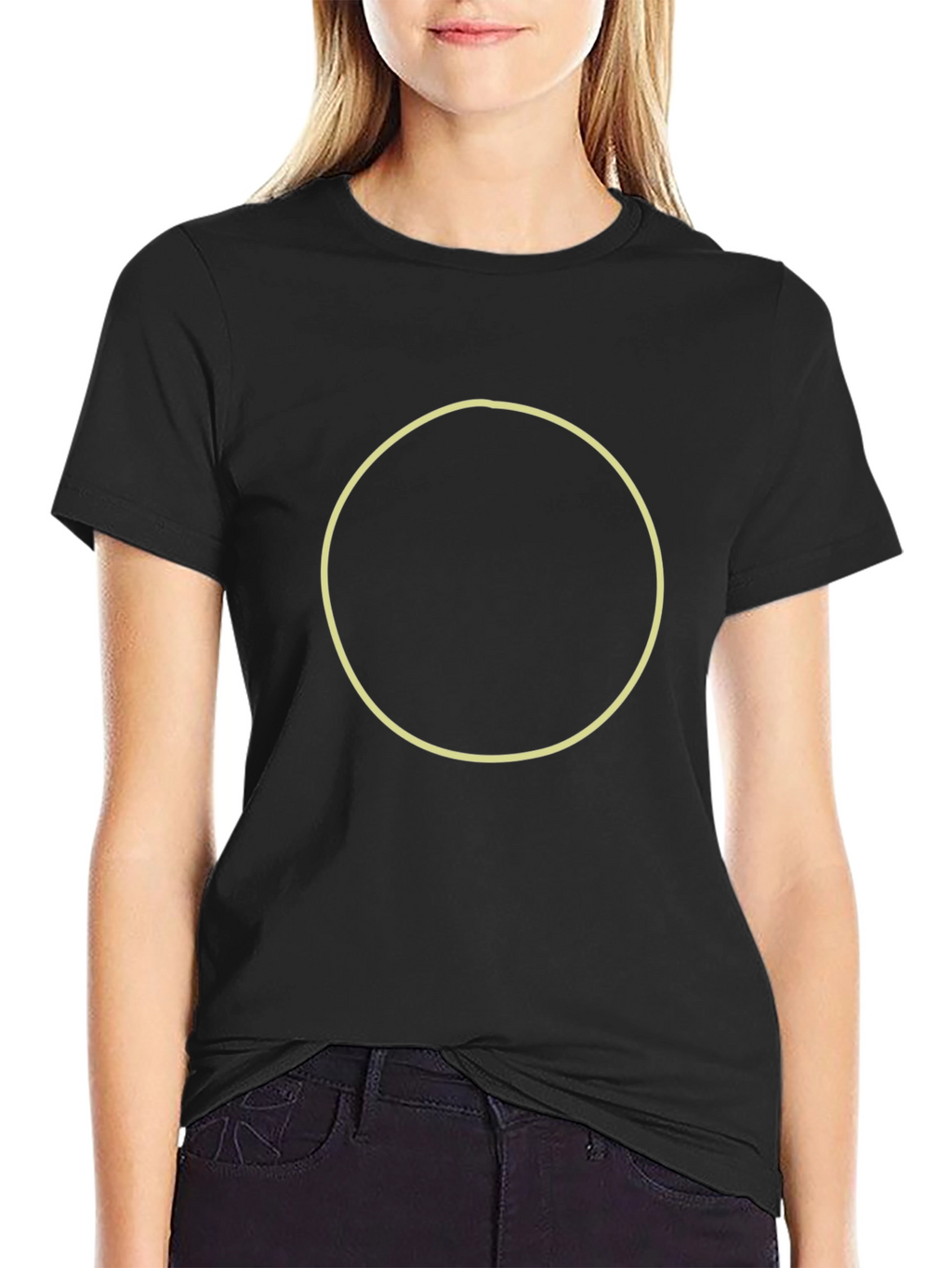 Camiseta Negra Casual con Diseño Circular