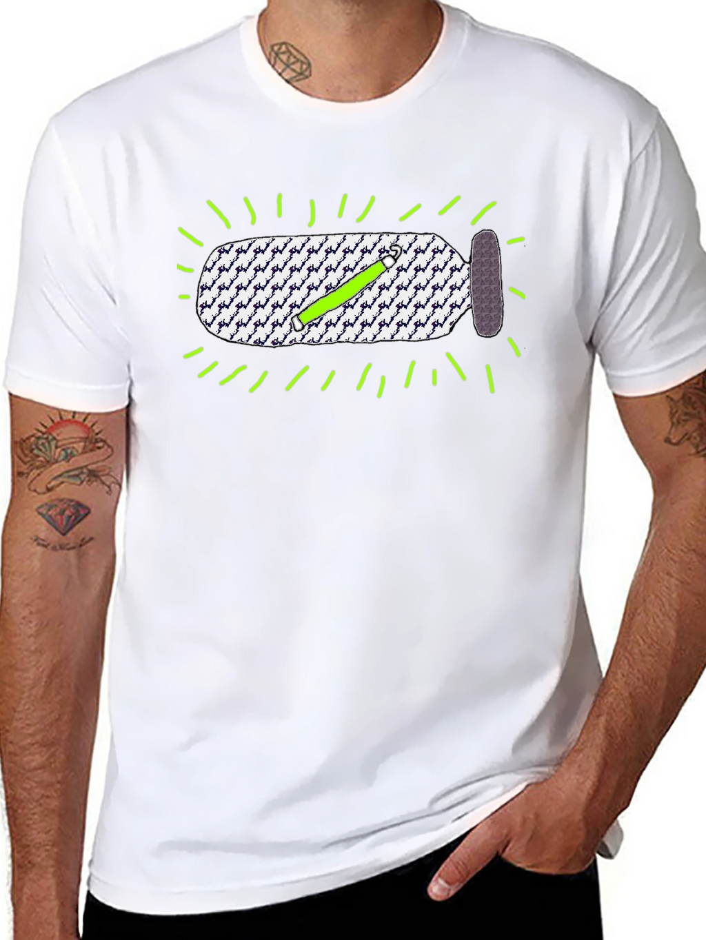 Camiseta Negra con Diseño de Batería Recargable