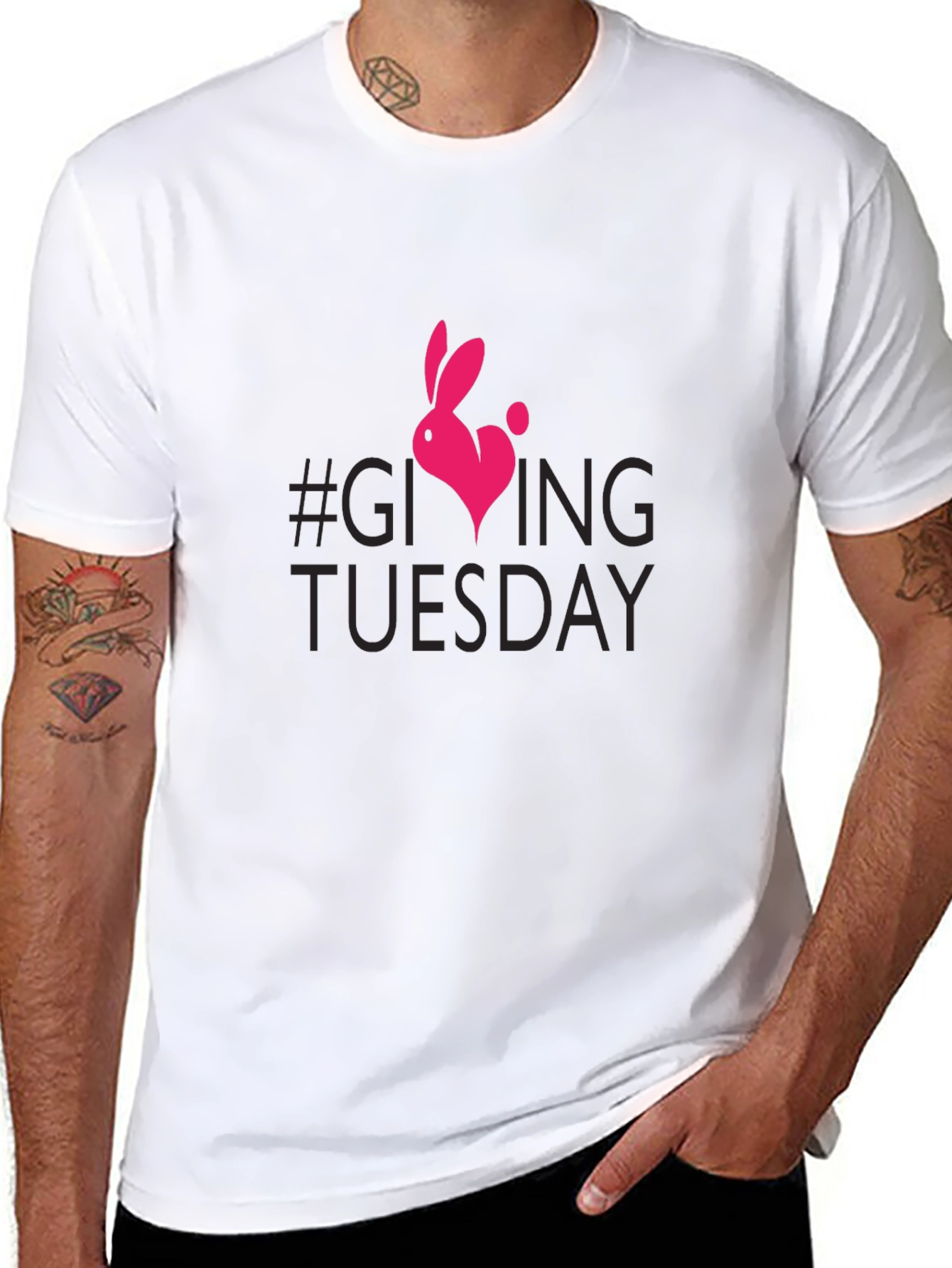 Camiseta Negra #GivingTuesday con Conejo Corazón