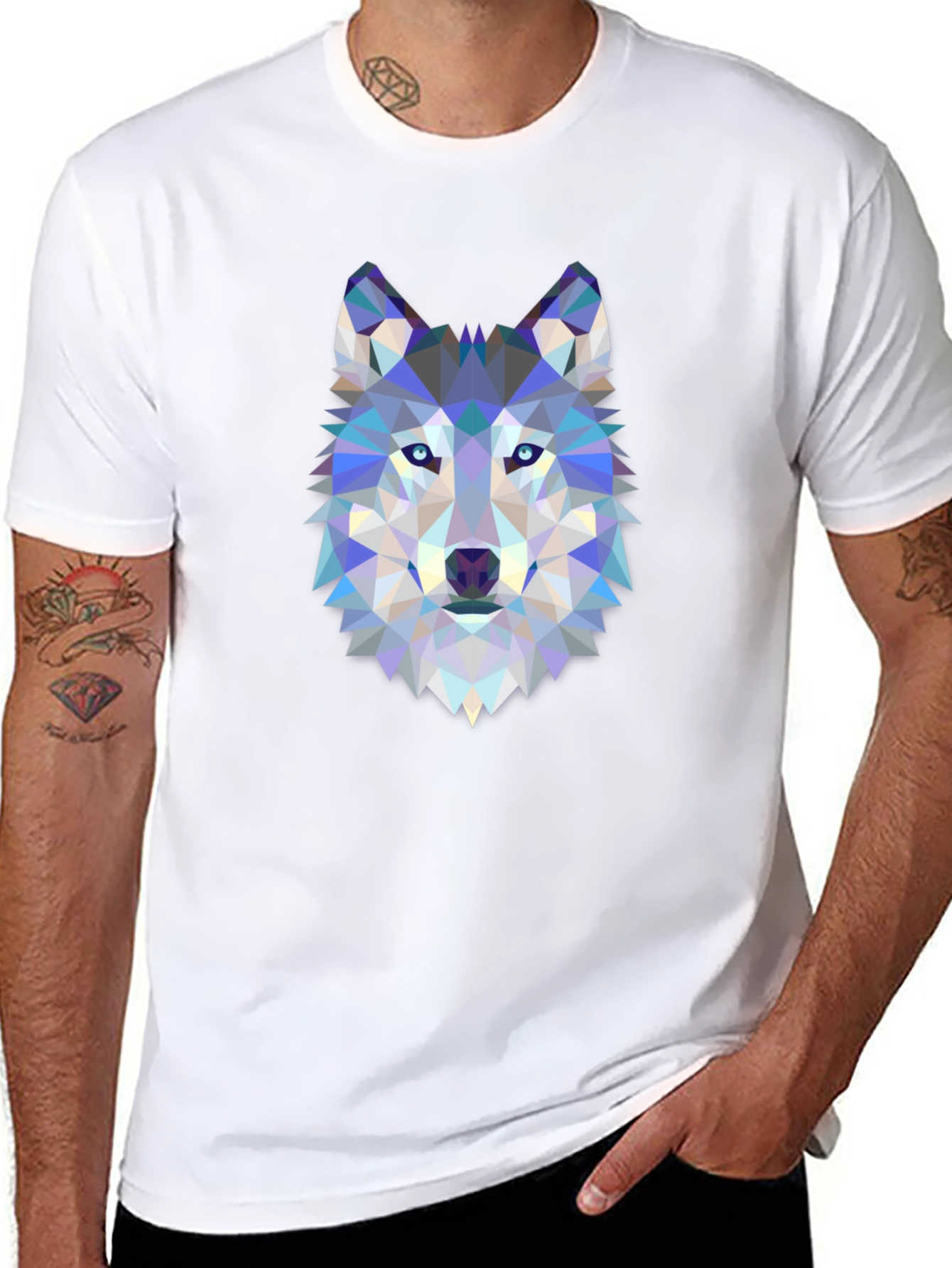 Camiseta Negra con Diseño de Lobo Geométrico