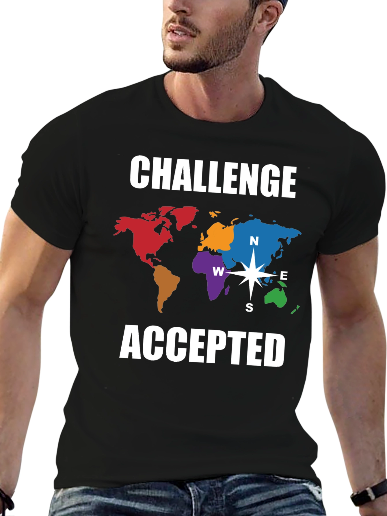 Camiseta Negra Challenge Accepted Mapa Mundial