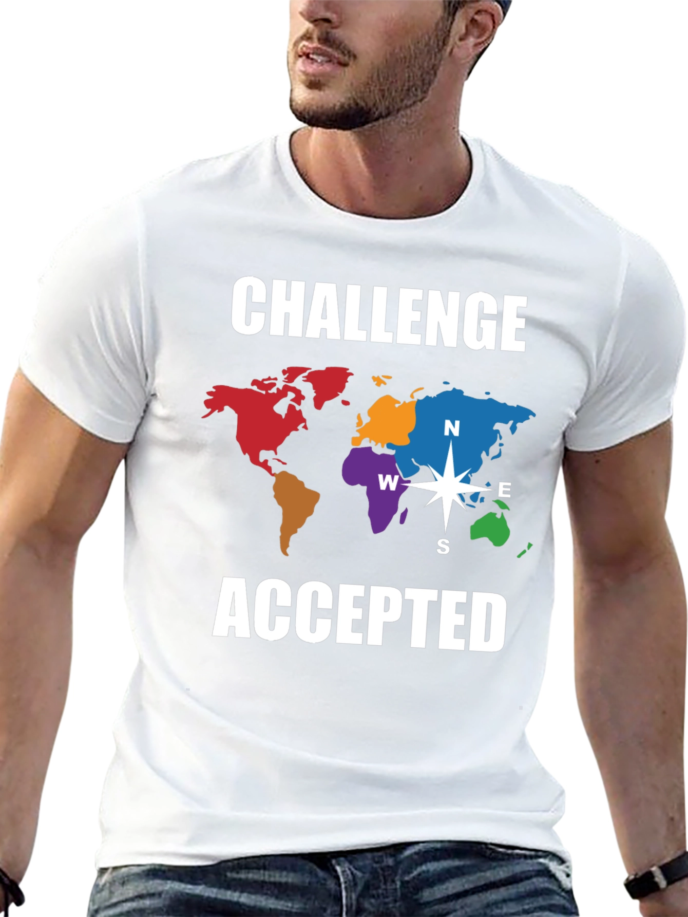 Camiseta Negra Challenge Accepted Mapa Mundial