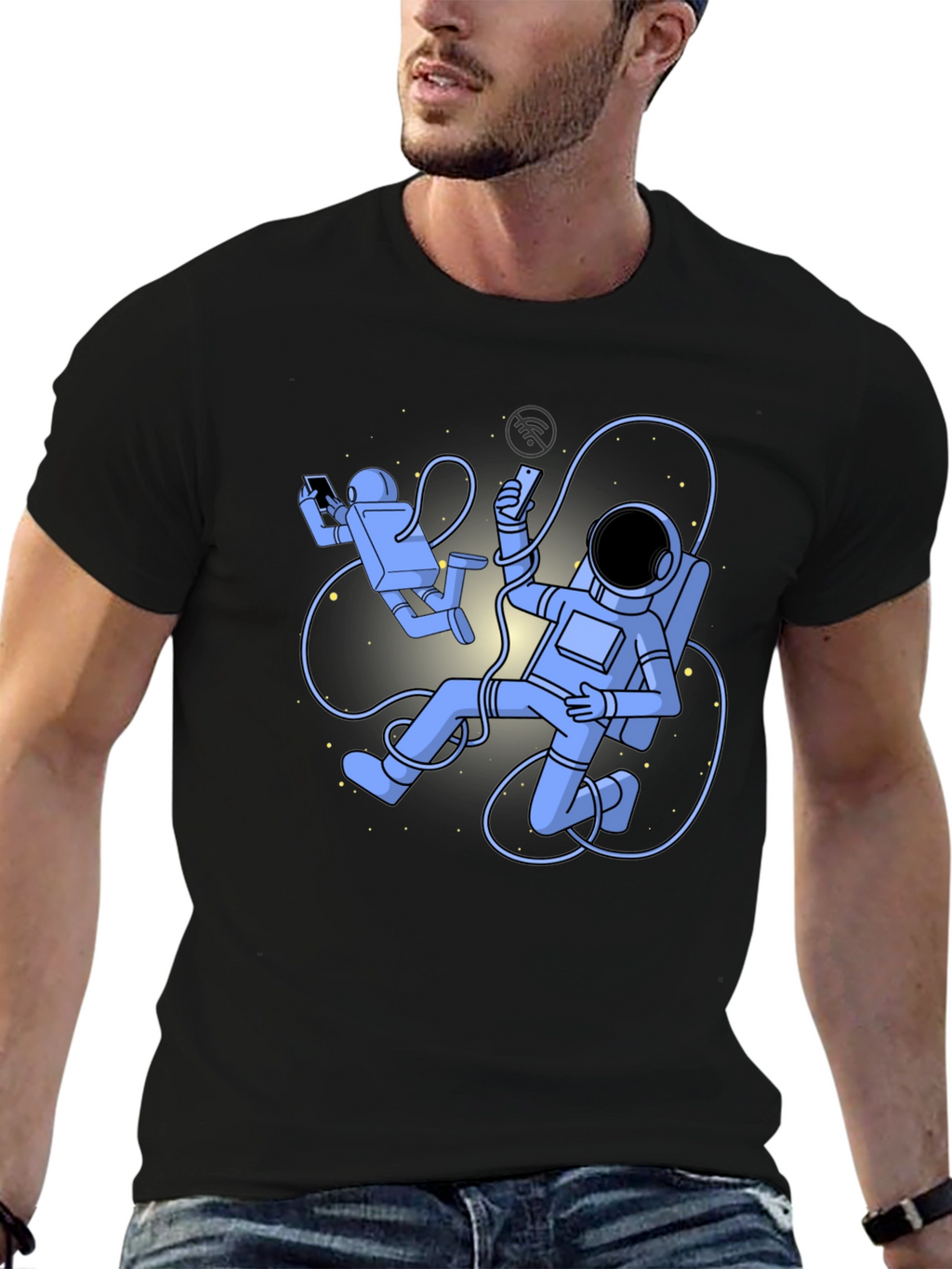 Camiseta Negra con Diseño de Astronautas Digitales