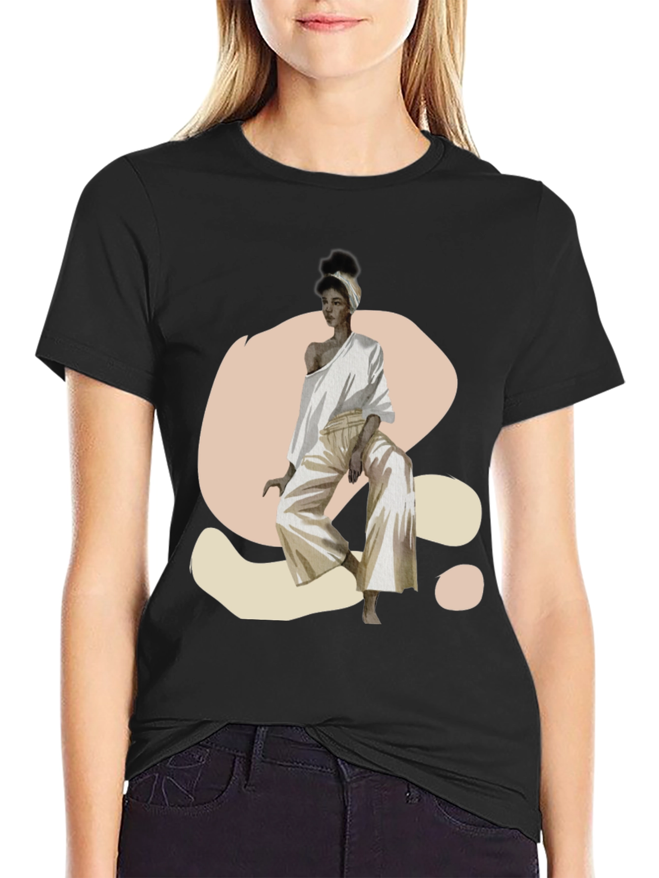 Camiseta Negra con Diseño Abstracto de Mujer