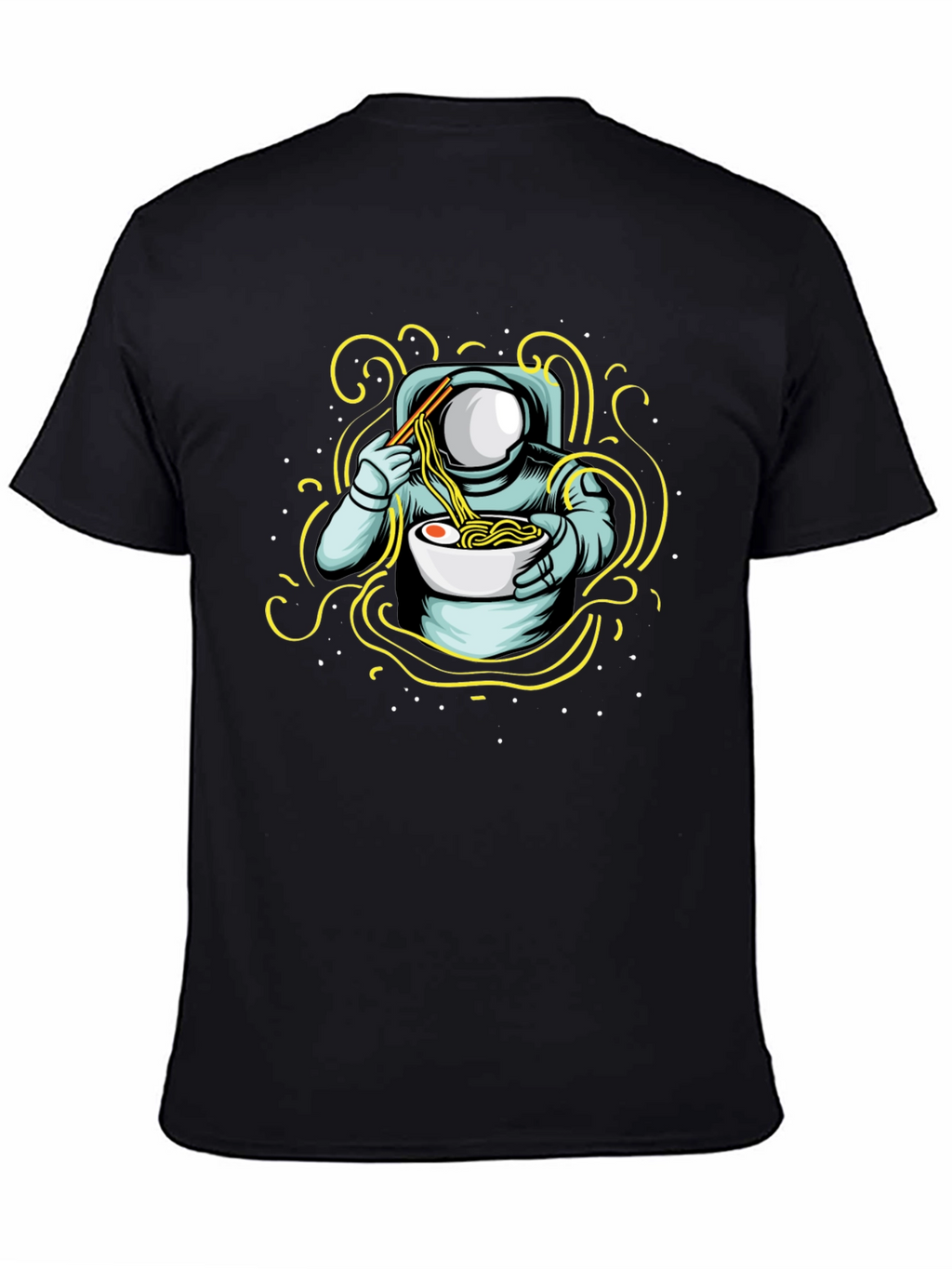 Camiseta Negra Astronauta Comiendo Ramen
