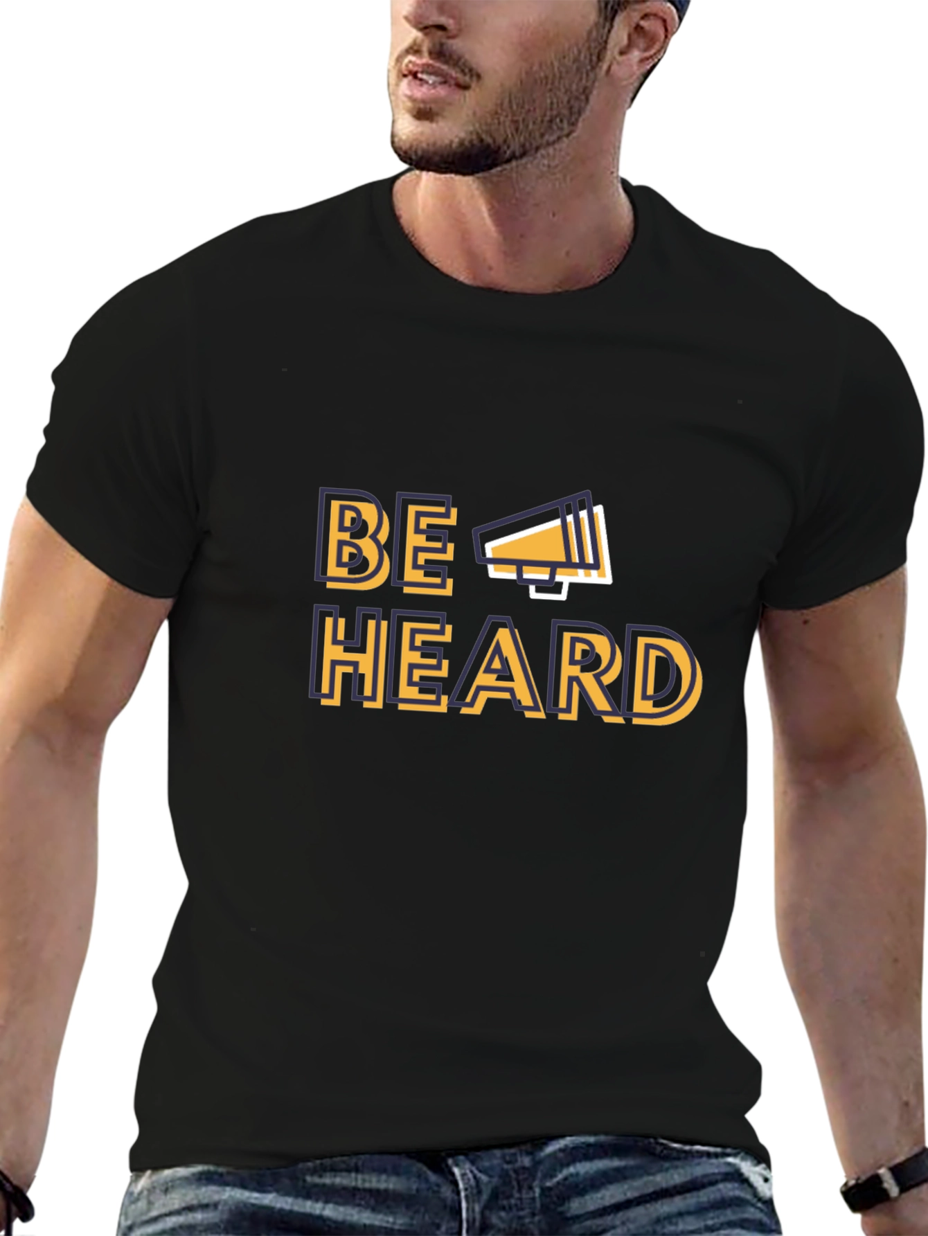 Camiseta Negra Be Heard con Megáfono