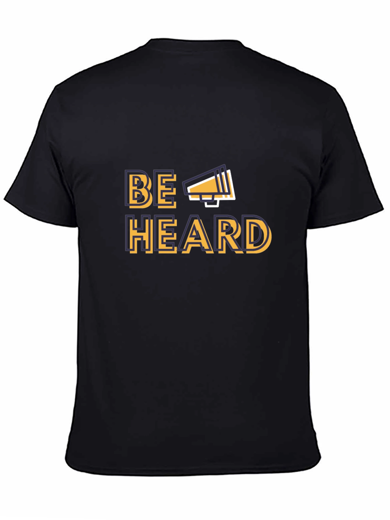 Camiseta Negra Be Heard con Megáfono
