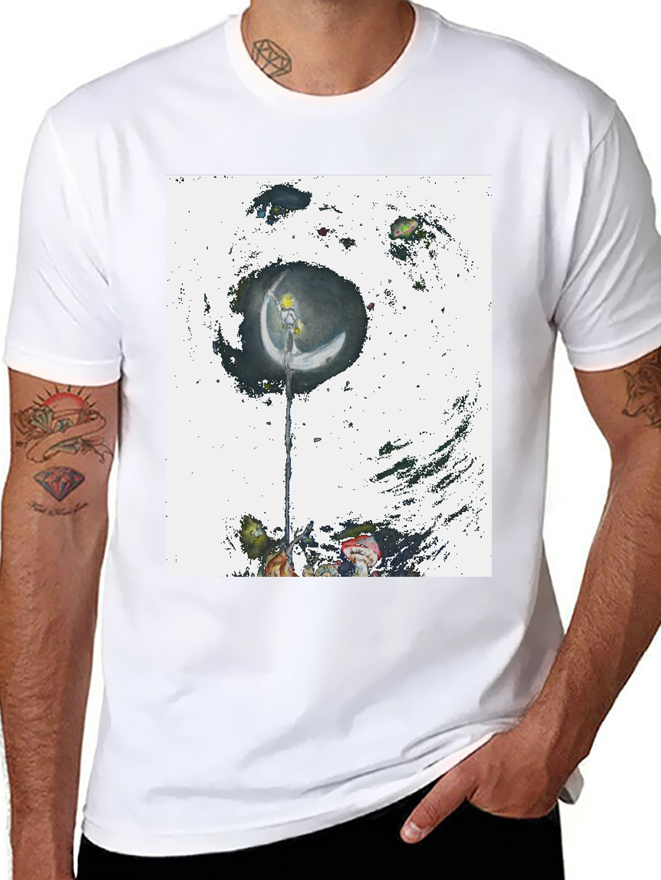 Camiseta Negra con Diseño Artístico de Luna