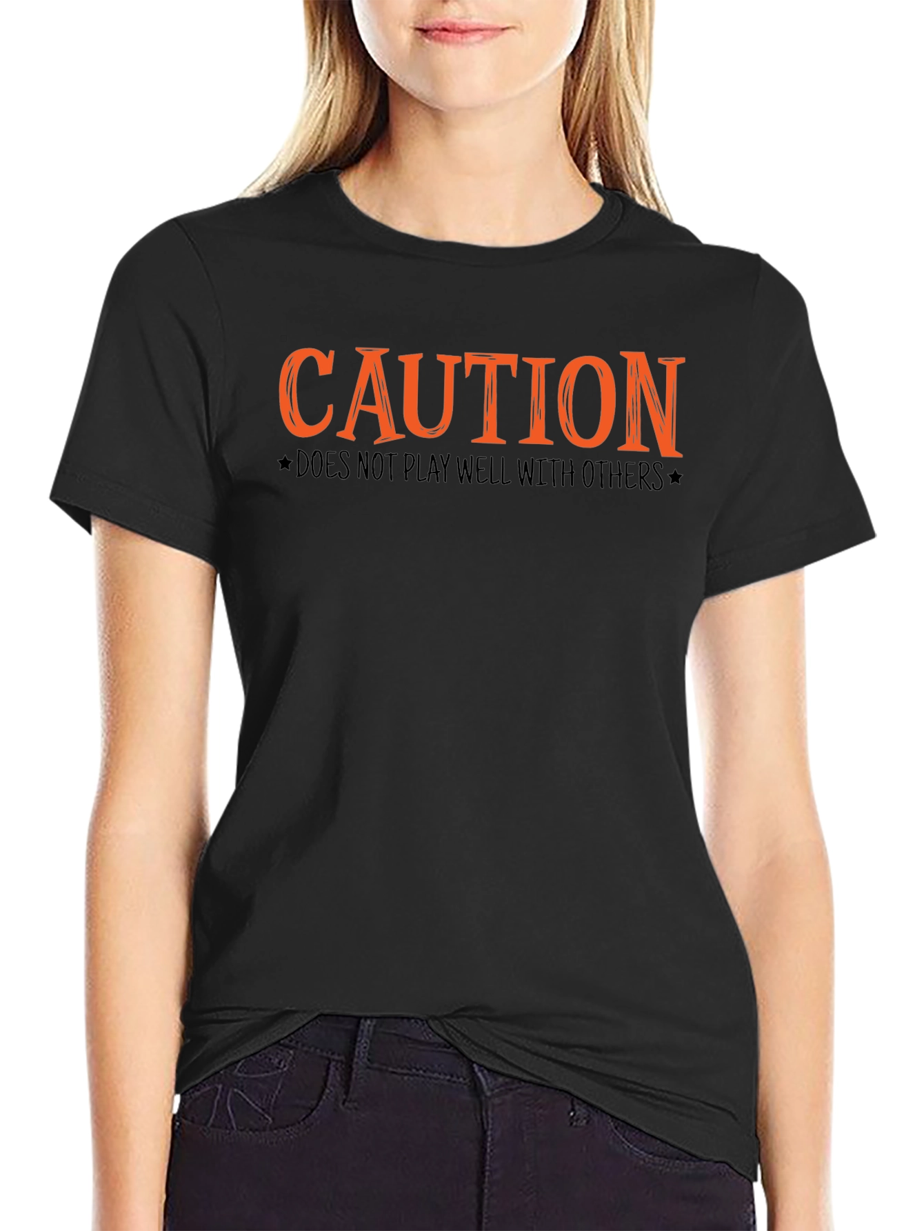 Camiseta Negra con Diseño Caution Naranja