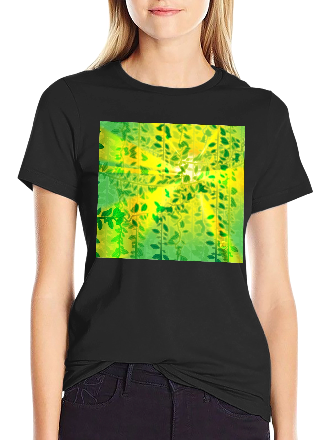 Camiseta Negra con Diseño Abstracto de Naturaleza