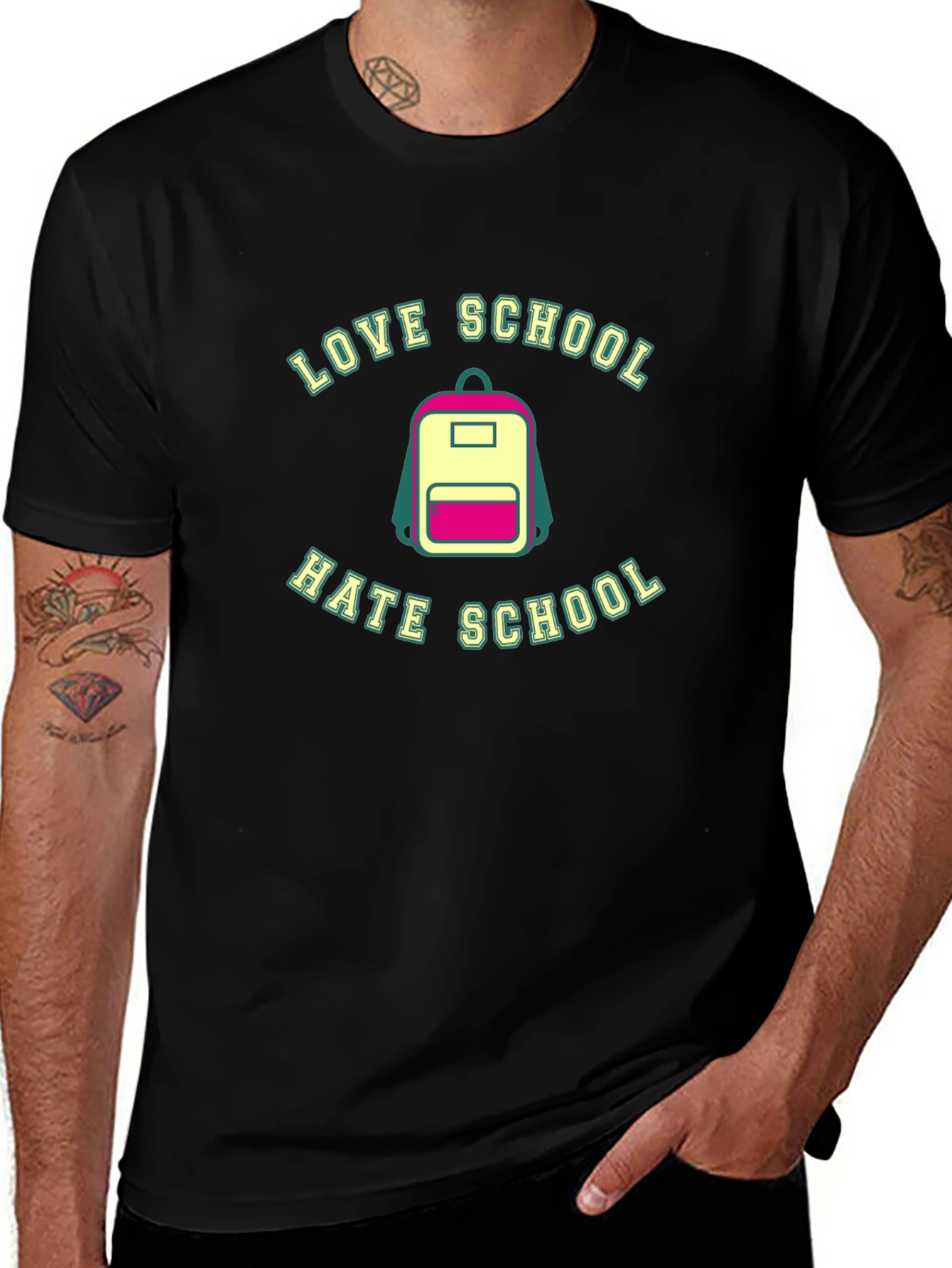 Camiseta Negra Amor/Odio a la Escuela