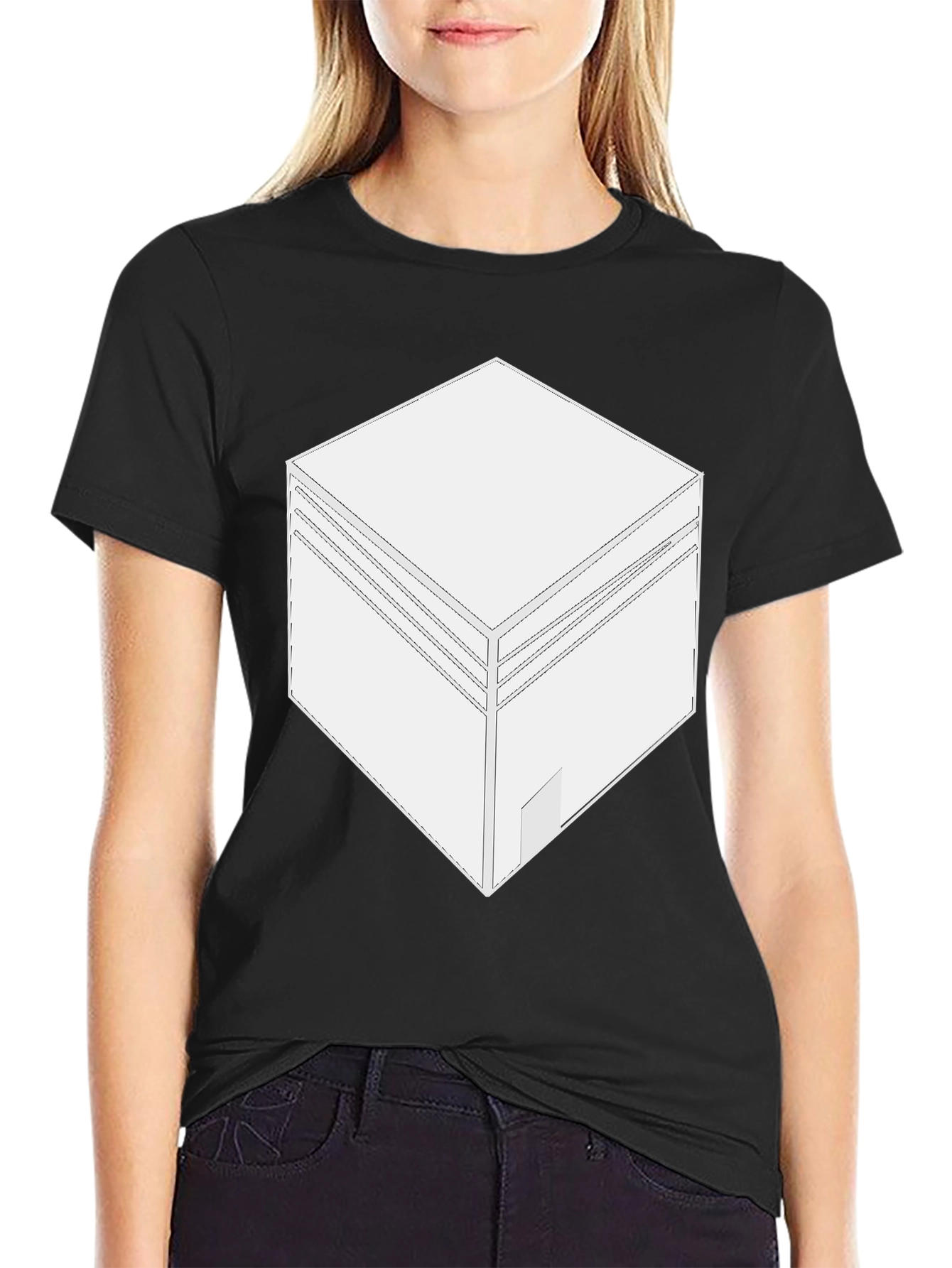 Camiseta Negra con Diseño de Cubo Abstracto