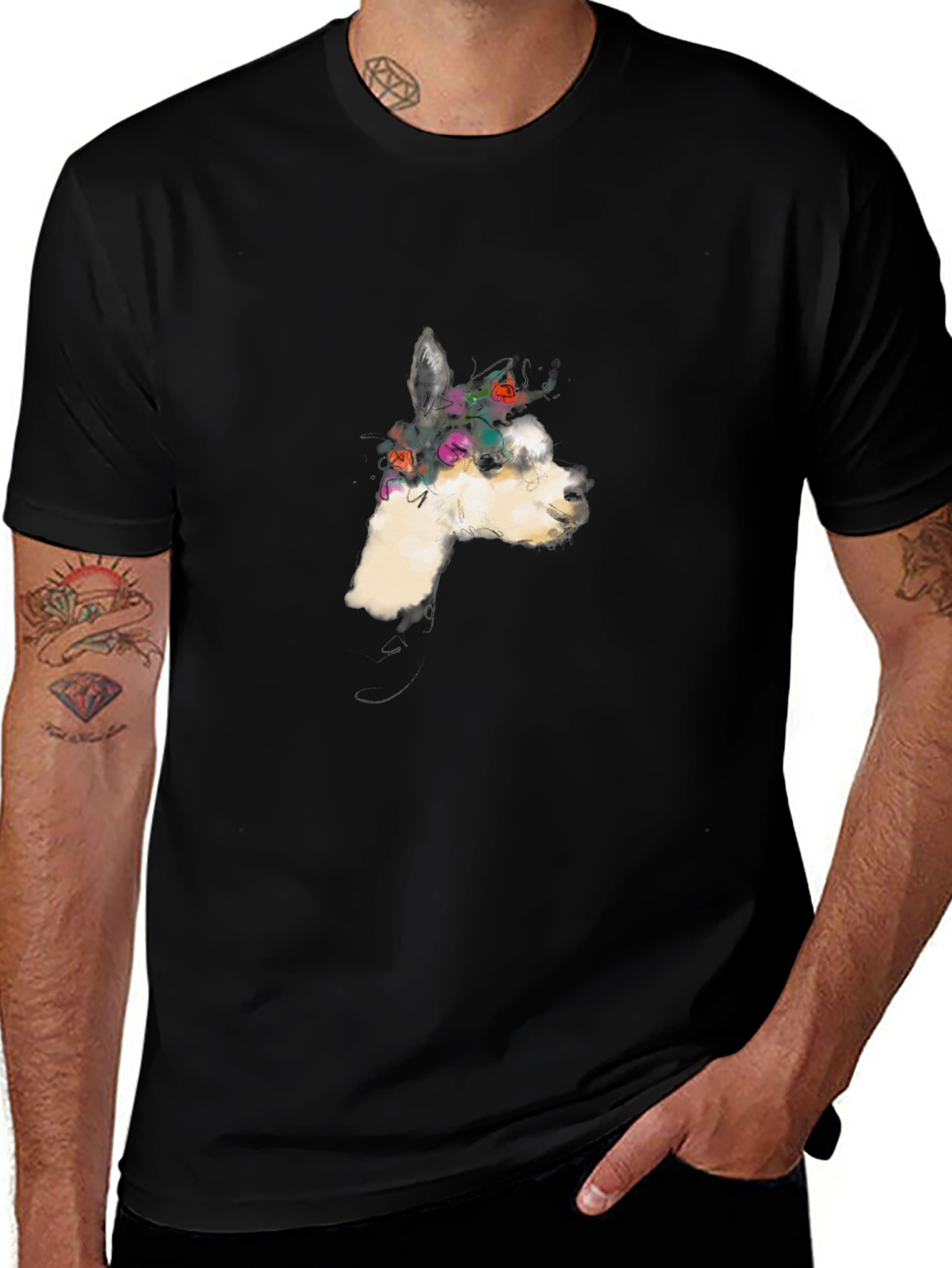 Camiseta Negra con Diseño de Alpaca Floral