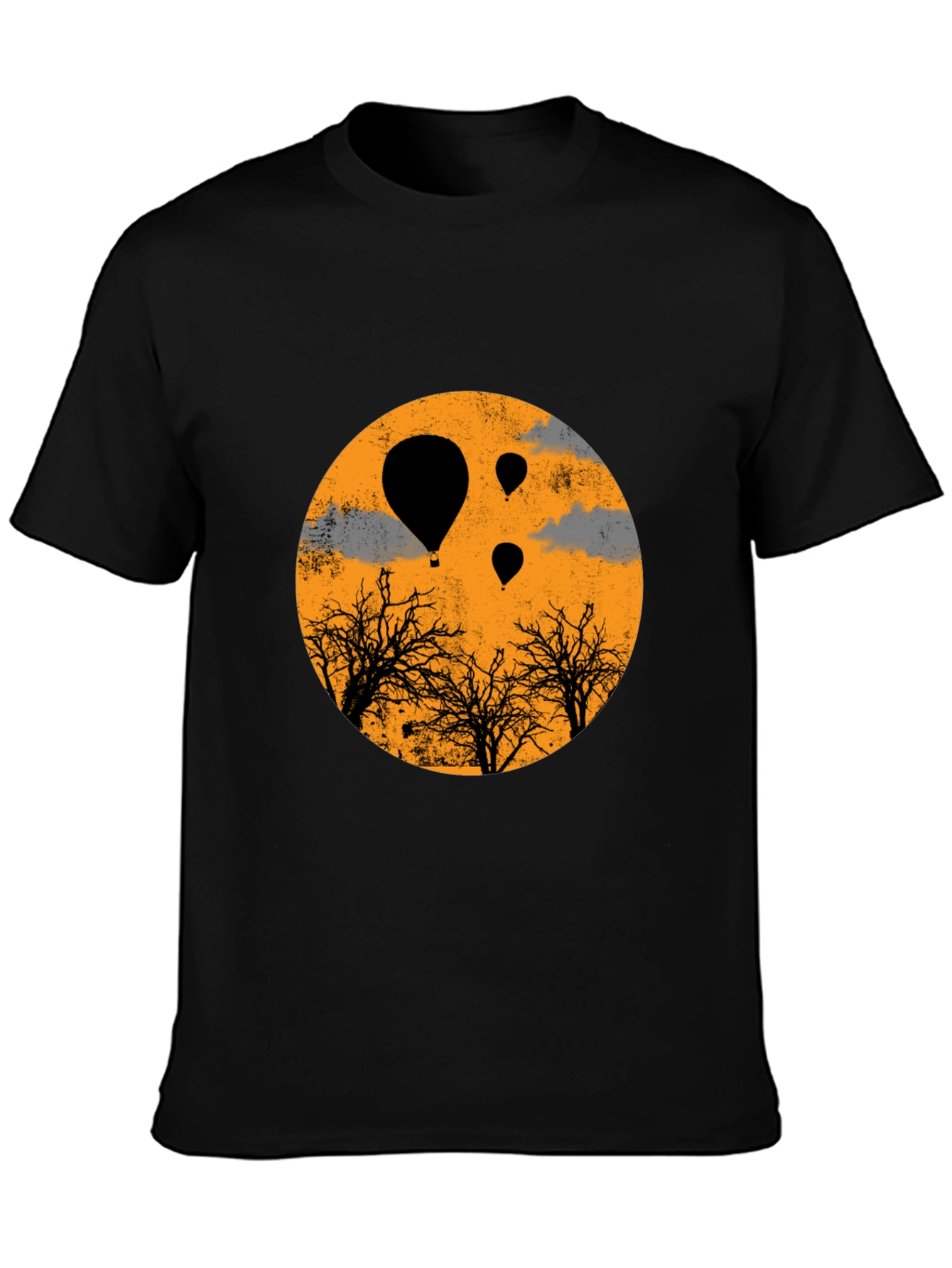 Camiseta Negra con Diseño de Globos Aerostáticos Naranja