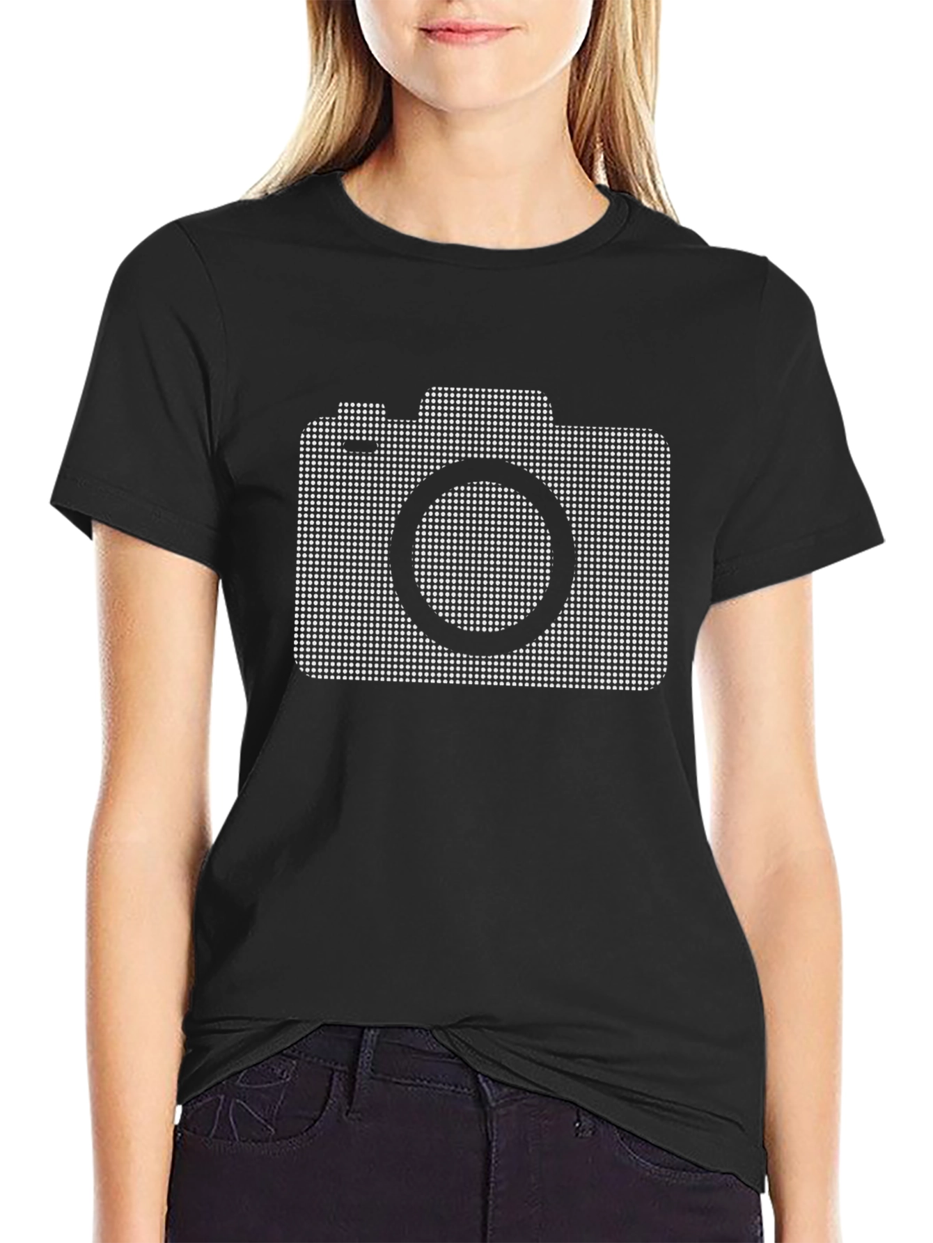 Camiseta Negra con Diseño de Cámara Fotográfica