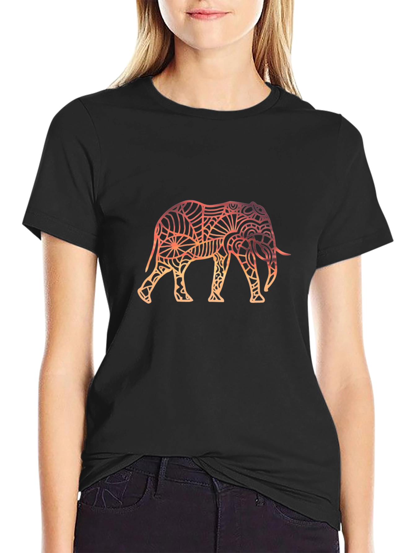 Camiseta Negra con Diseño de Elefante Mandala Degradado
