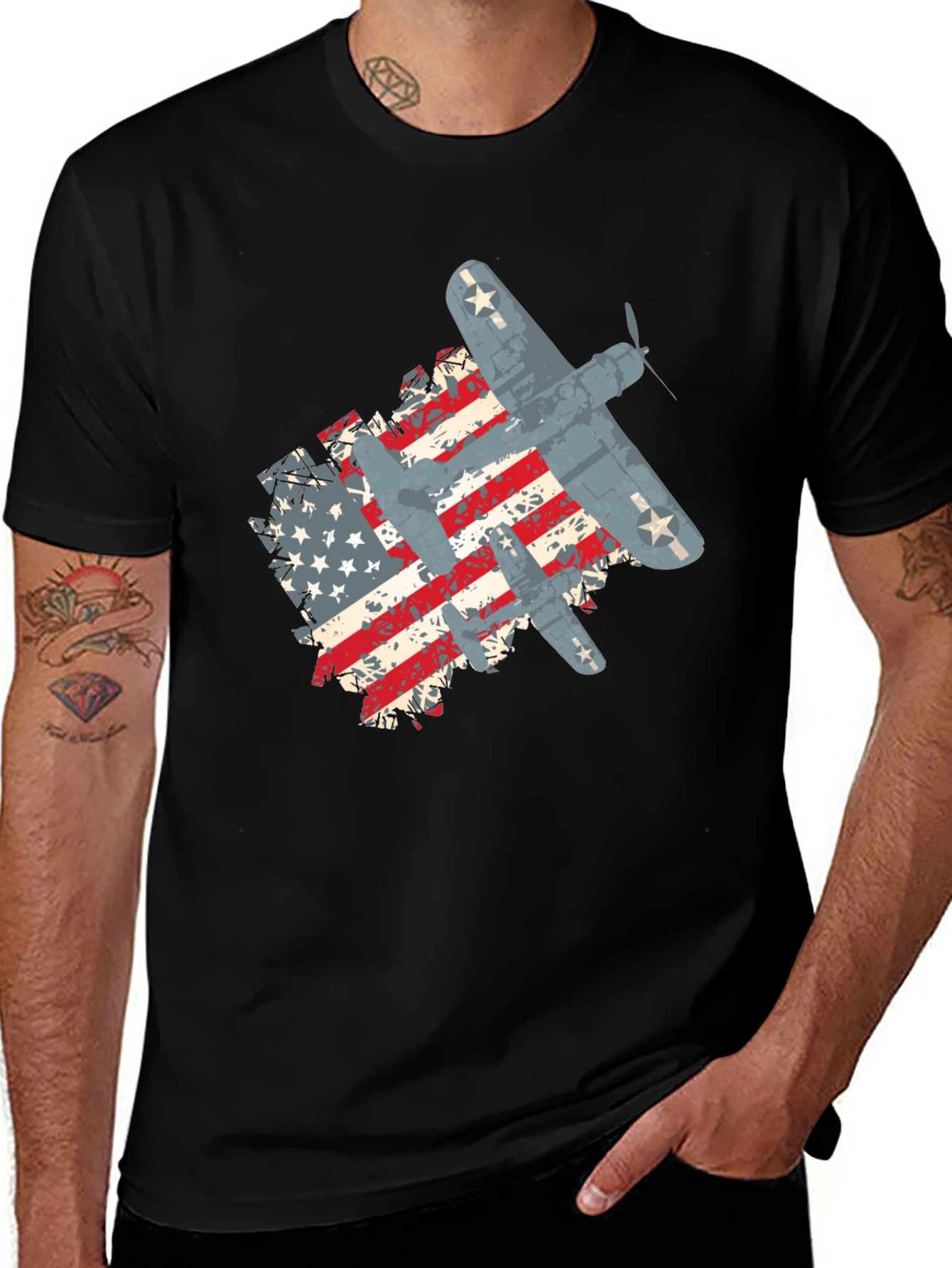 Camiseta Negra con Diseño de Bandera Americana y Aviones