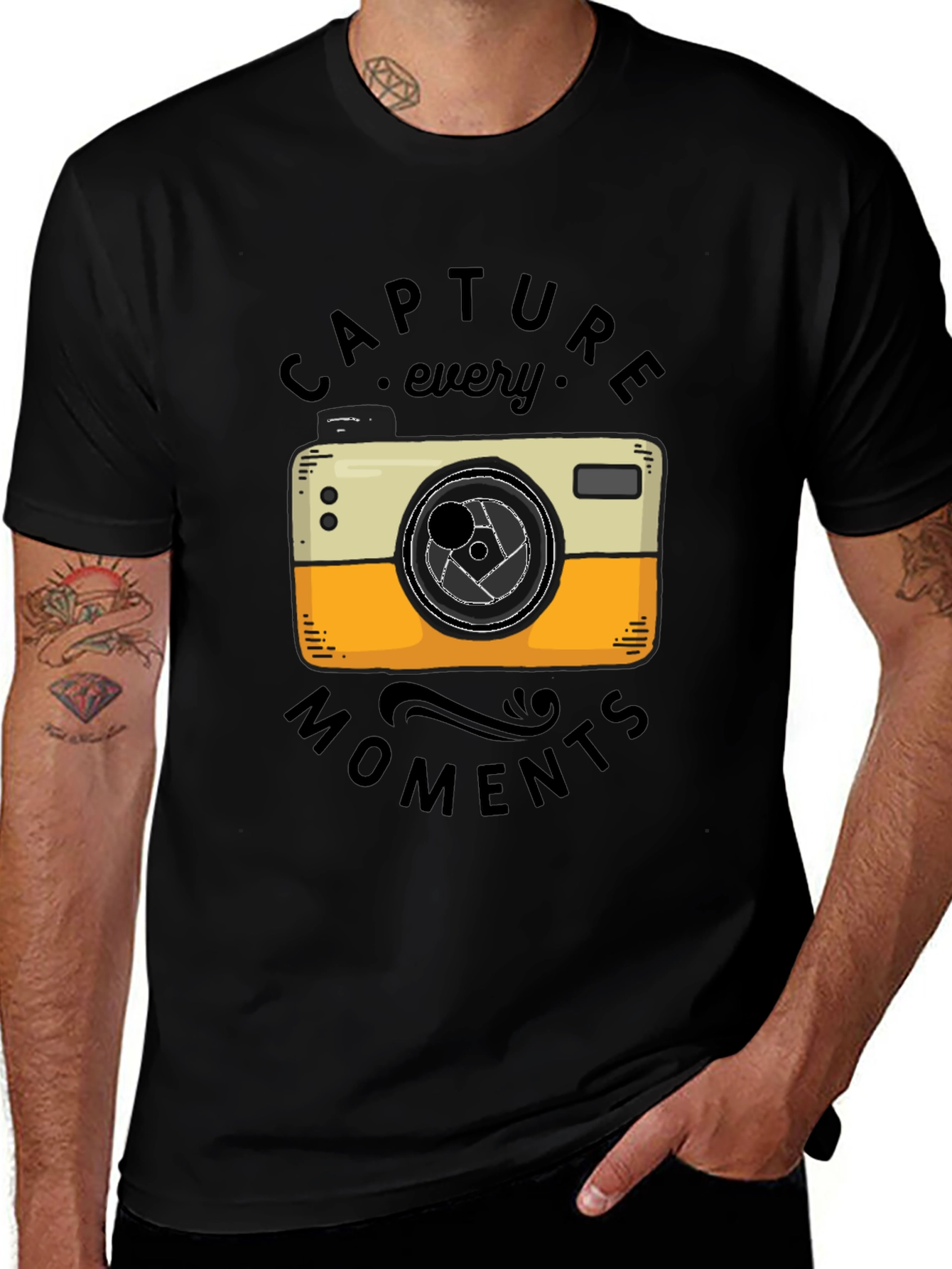 Camiseta Negra con Diseño de Cámara Fotográfica Vintage