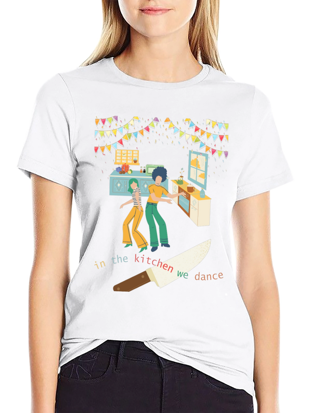 Camiseta Negra con Diseño de Cocina Bailarina